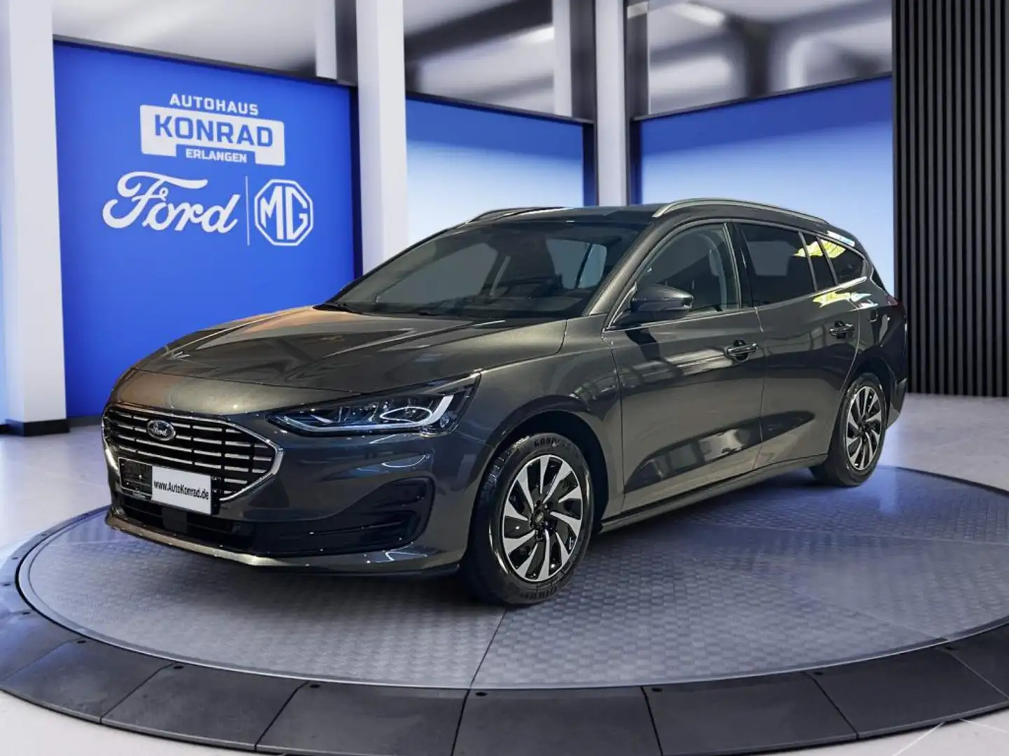 Ford Focus Turnier TITANIUM EDITION *Fahrerassistenz* Grau - 1