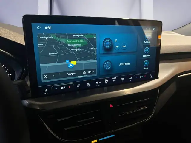 Ford Focus view 13