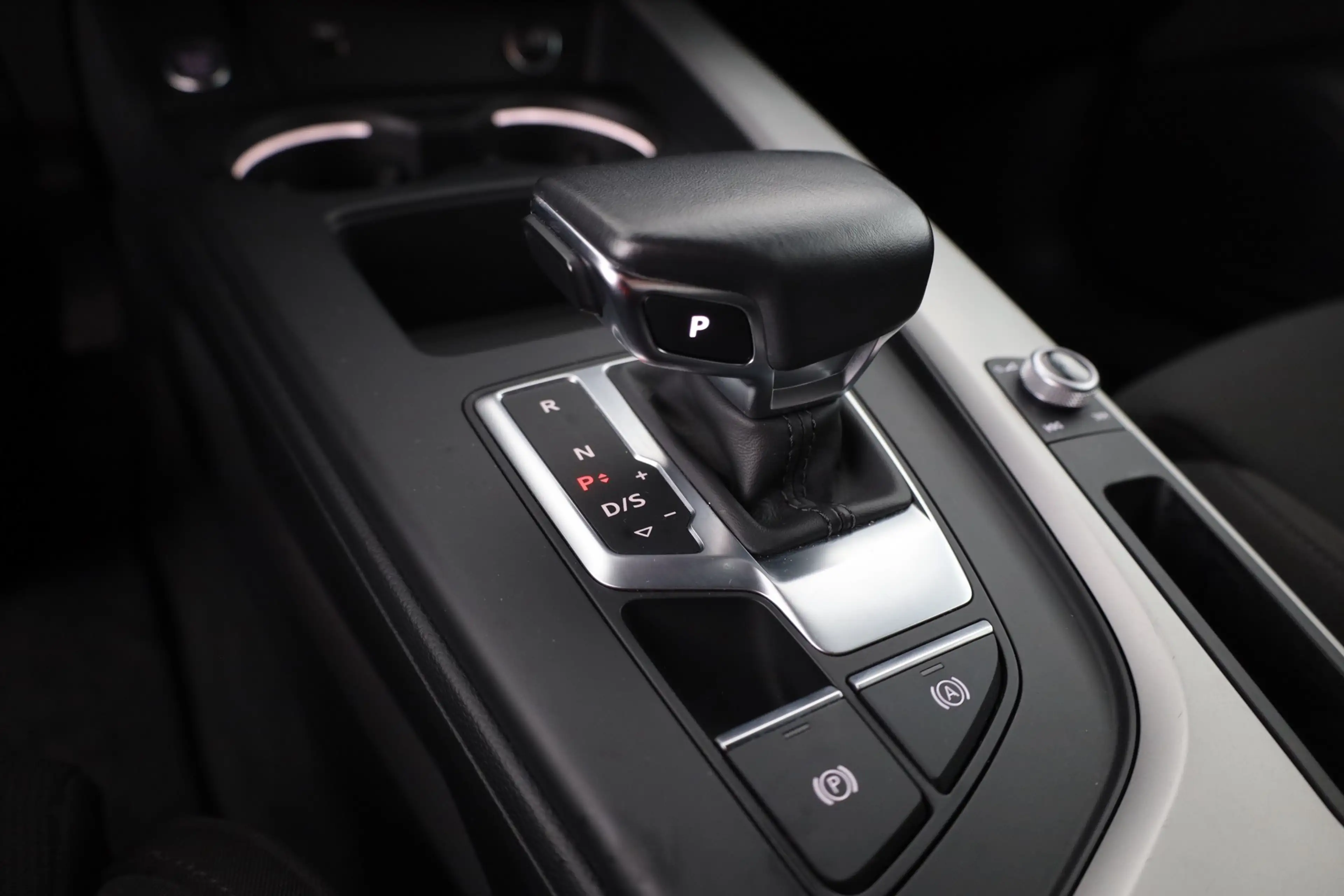Audi A4 allroad Avant 40 TDI Quattro Aut. LED Navi AHK — photo 14