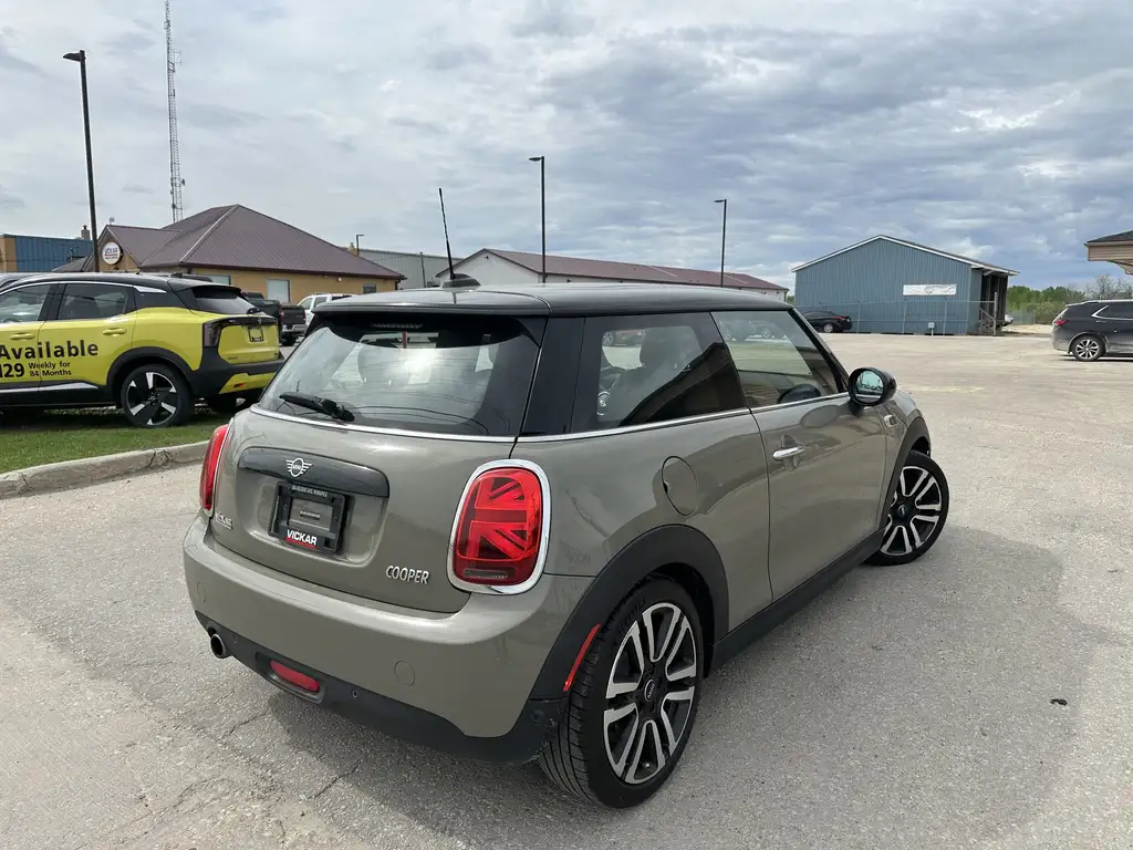 Mini 3 Door 2019 photo 5