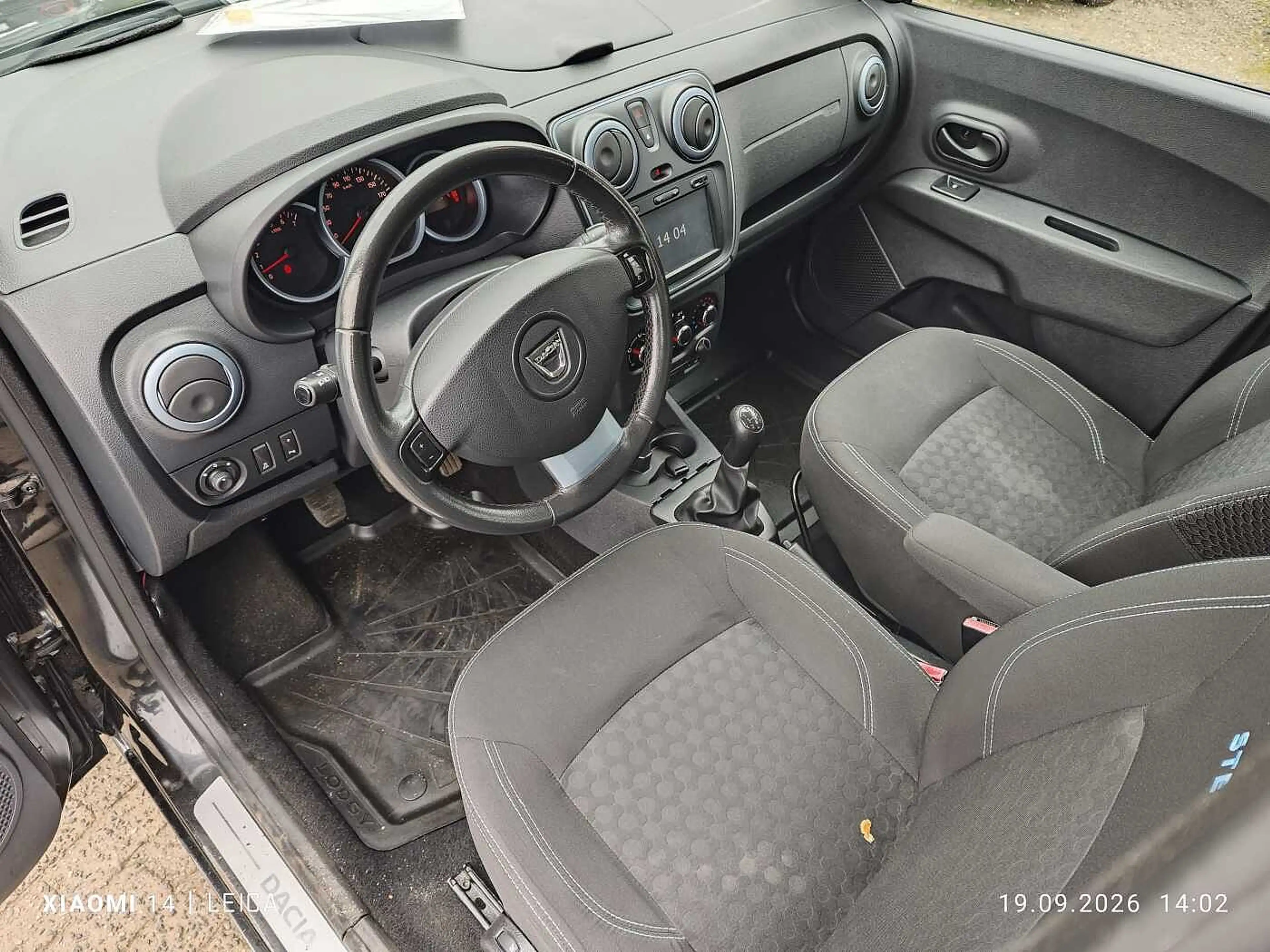 Dacia Lodgy TCe 115 Prestige — photo 11