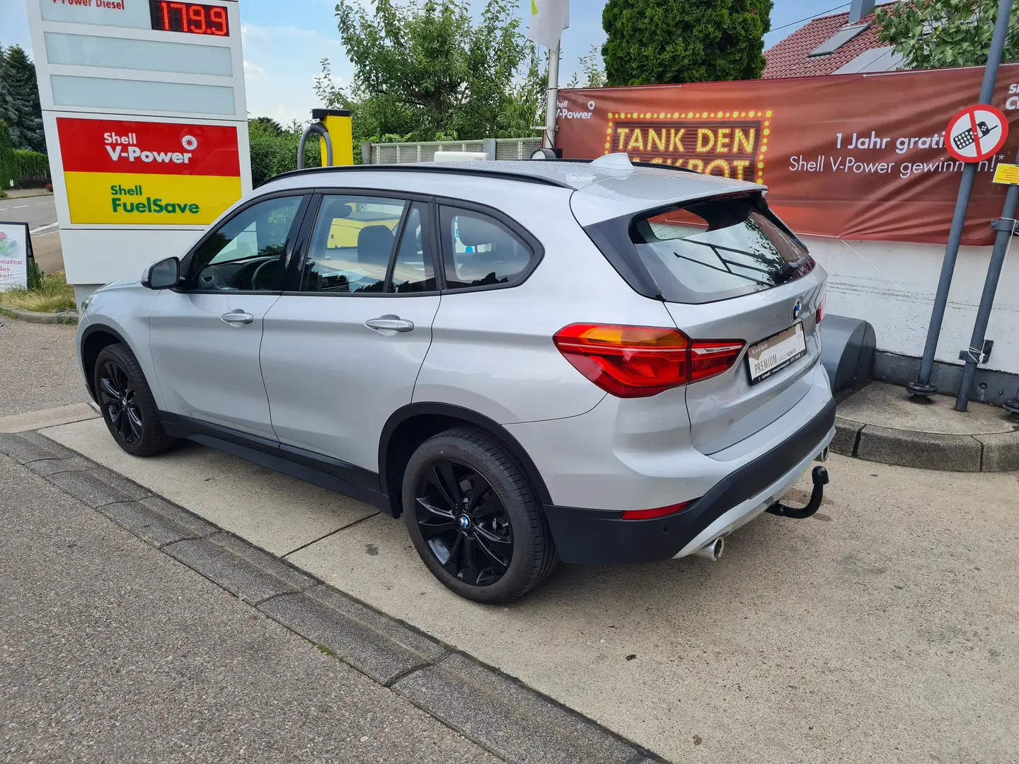 BMW X1 sDrive 18 d Advantage*AHK*Business-Paket* Сірий - 2