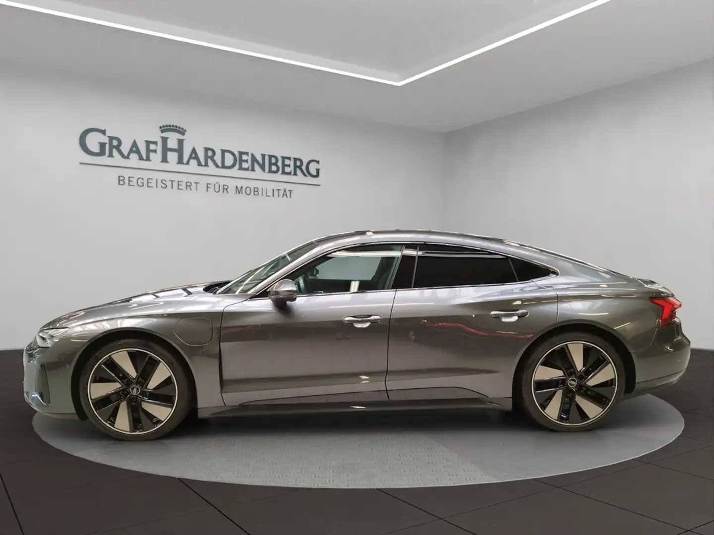 Audi e-tron GT quattro Pano B&O Matrix 360° Kamera Grau - 2