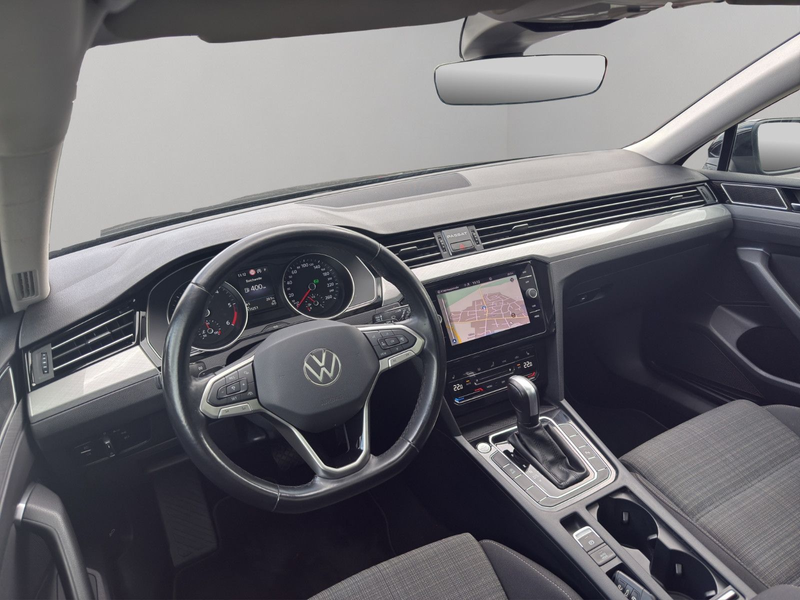 Volkswagen Passat Variant Passat Var. 2.0 TDI DSG PANO NAVI CAM ACC LANE — photo 10