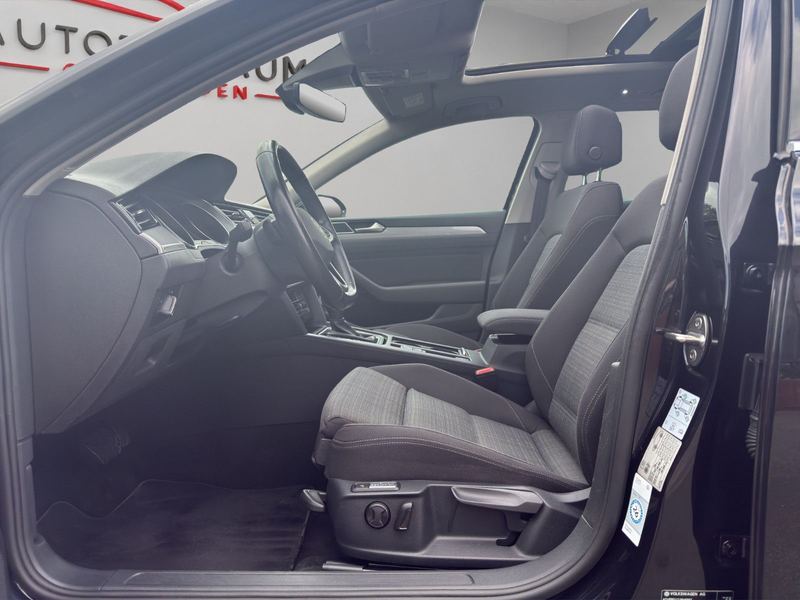 Volkswagen Passat Variant Passat Var. 2.0 TDI DSG PANO NAVI CAM ACC LANE — photo 9