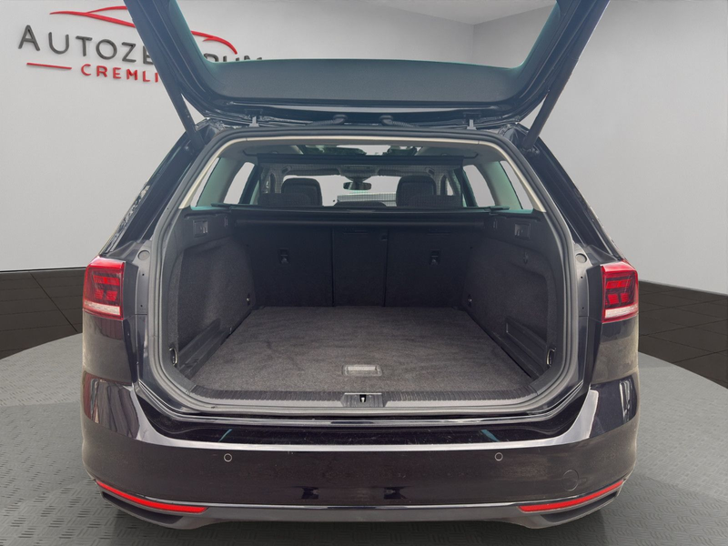 Volkswagen Passat Variant Passat Var. 2.0 TDI DSG PANO NAVI CAM ACC LANE — photo 15