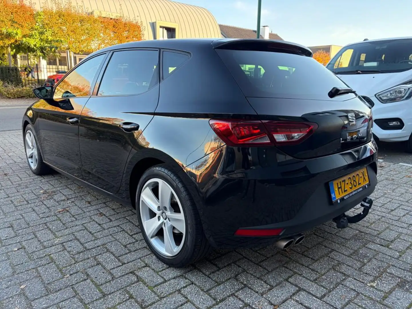 SEAT Leon 1.4 TSI FR Business, Navi, Cruise, Clima, Stoelv. Zwart - 2