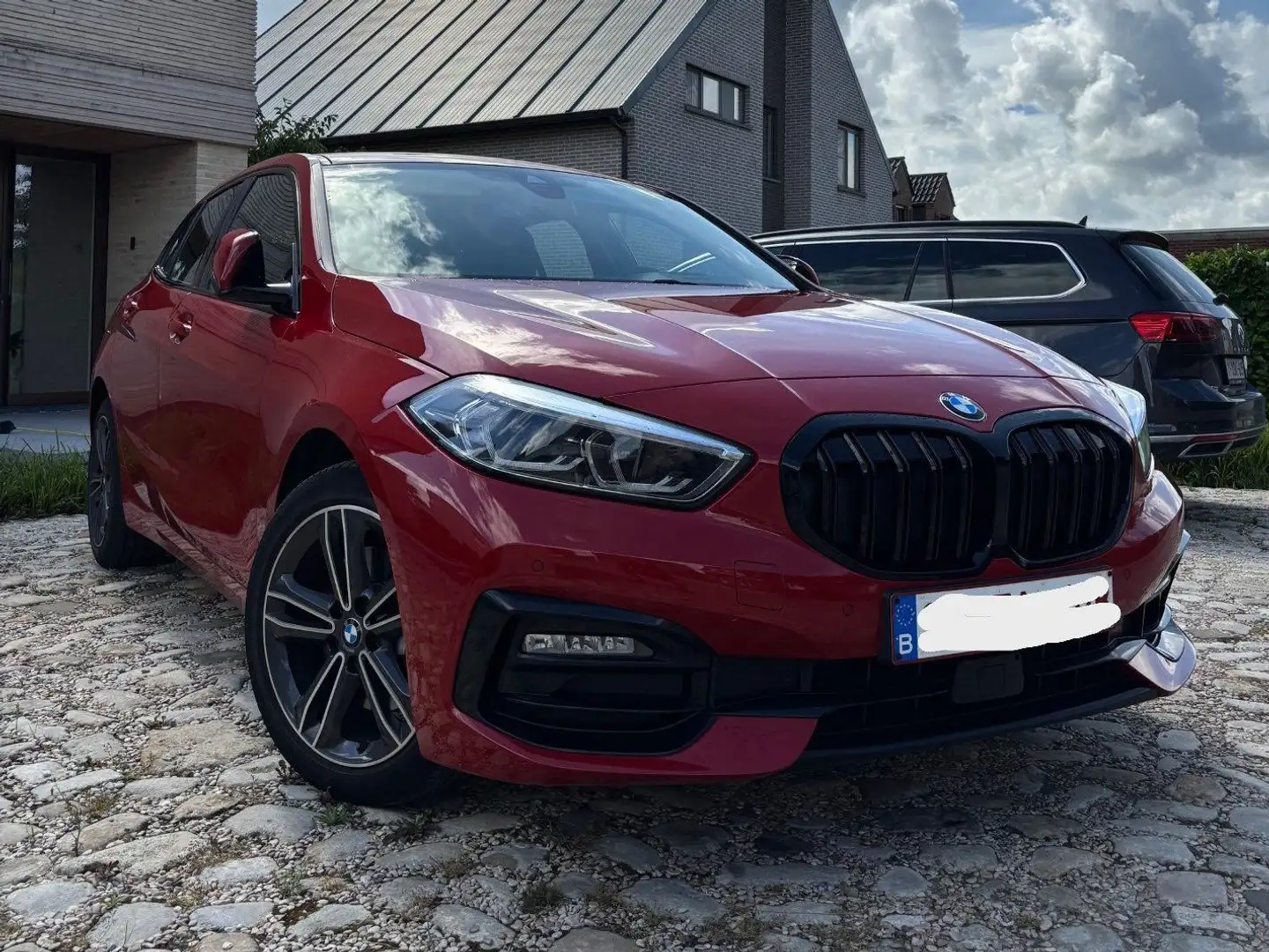 BMW 118 118i Sport Line Adaptive CC / HUD / LED / KEYless Rood - 2