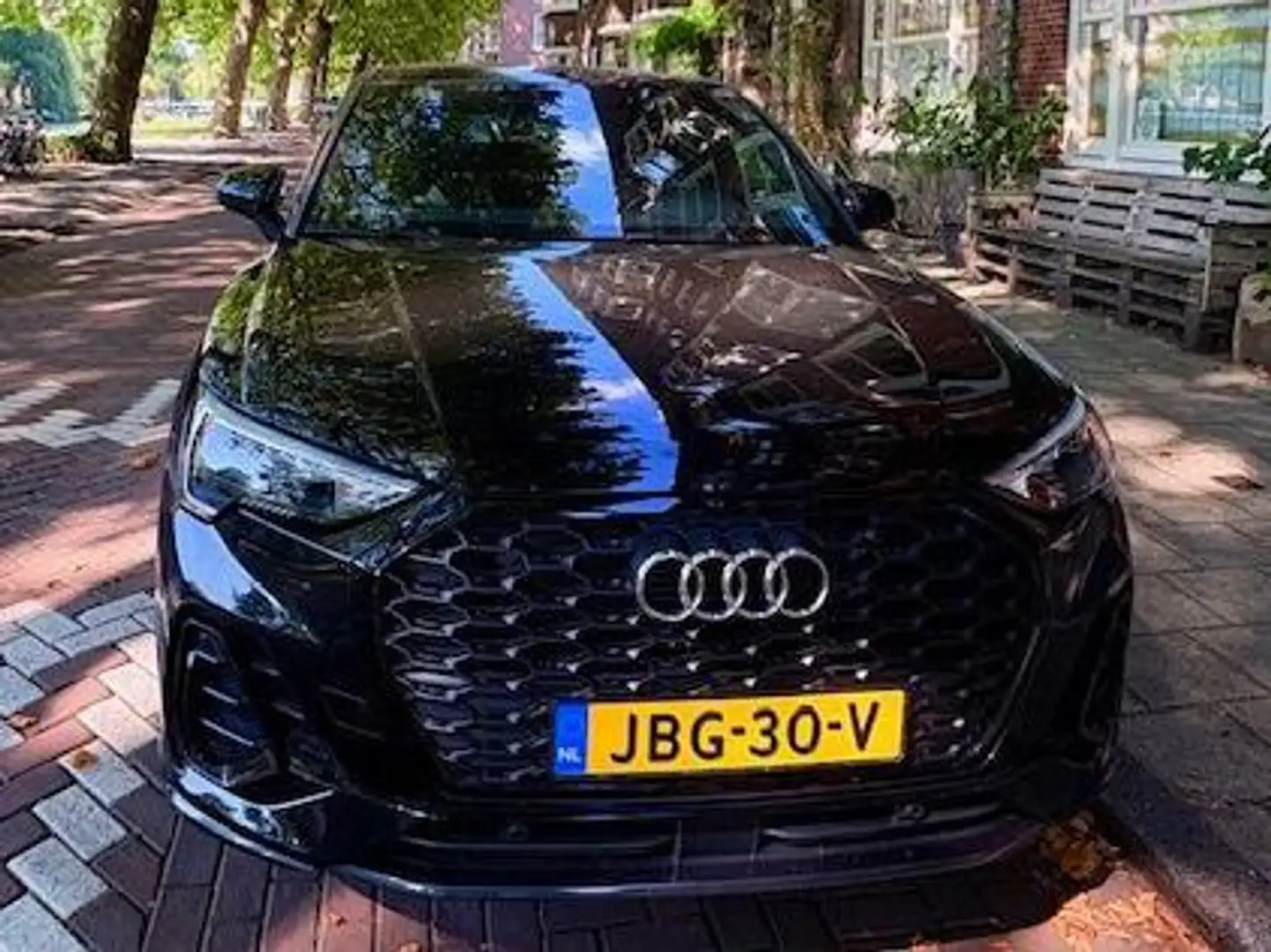 Audi Q3 Sportback 45 TFSI e S Edition Zwart - 1