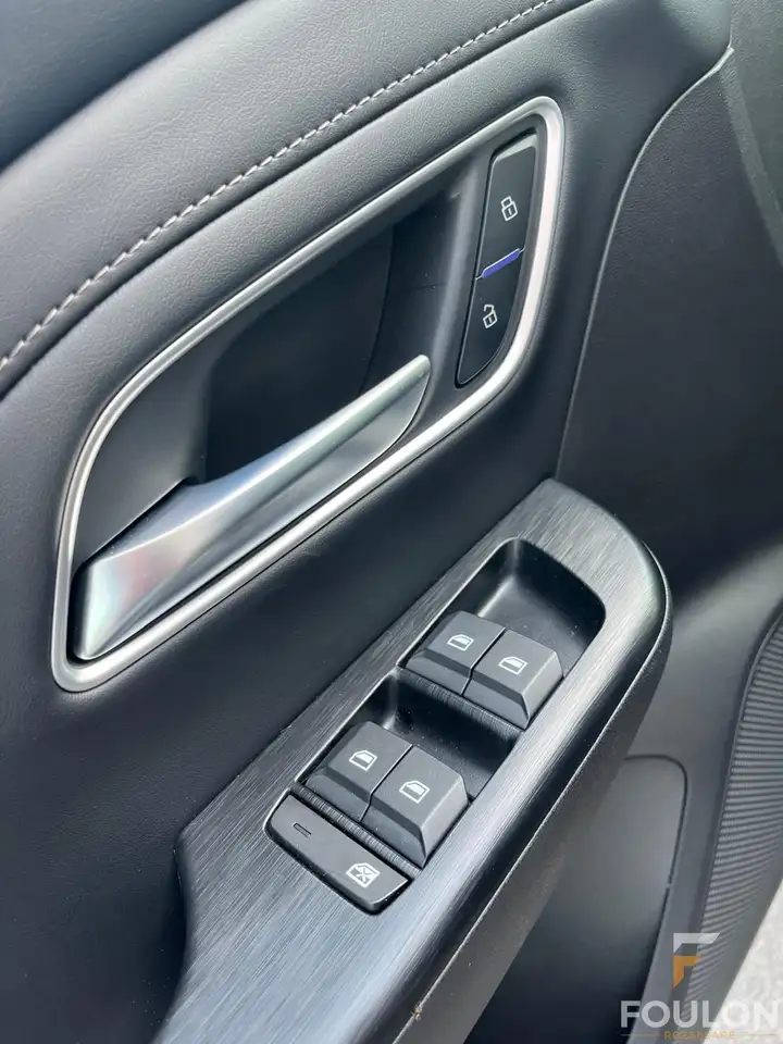 MG ZS 1.5 Hybrid+ Luxury 10