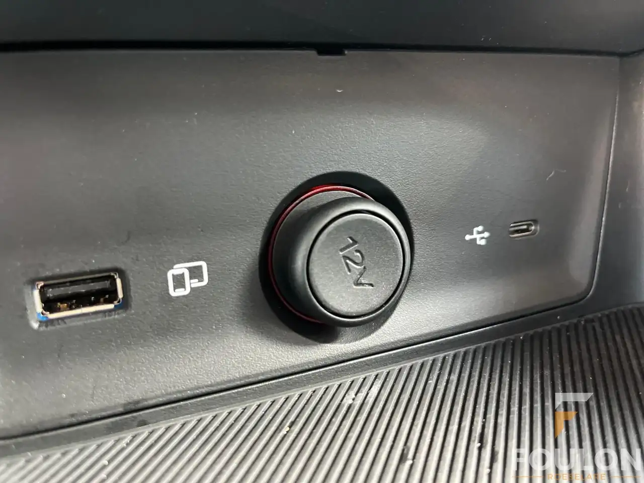 MG ZS 1.5 Hybrid+ Luxury 17