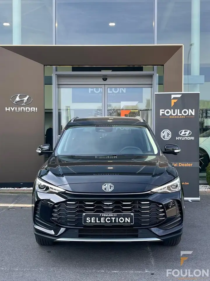 MG ZS 1.5 Hybrid+ Luxury 2