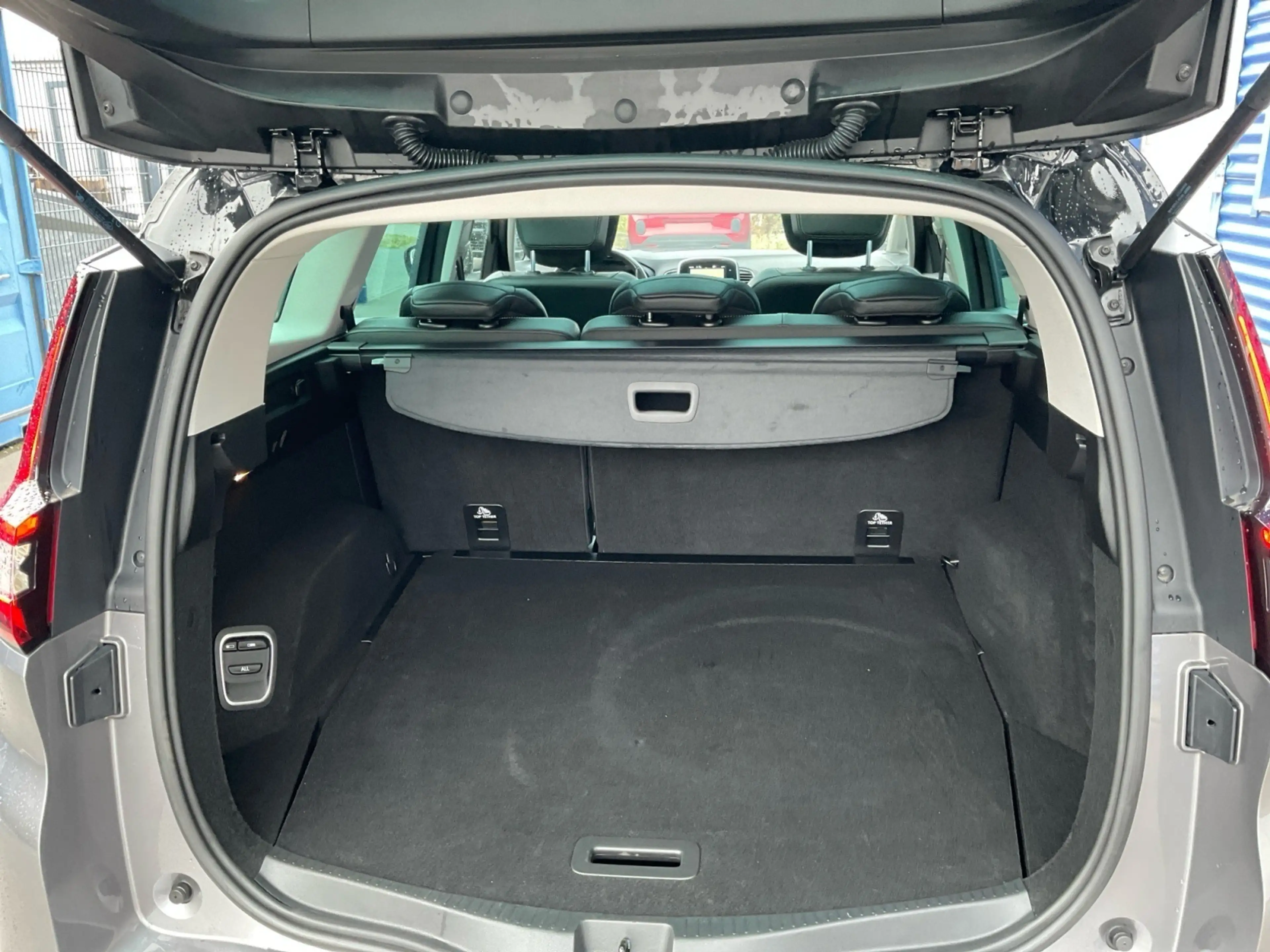 Renault Grand Scenic Scenic IV 1.7 BLUE dCi 150 Grand BOSE — photo 6