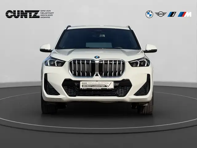 BMW X1 view 3