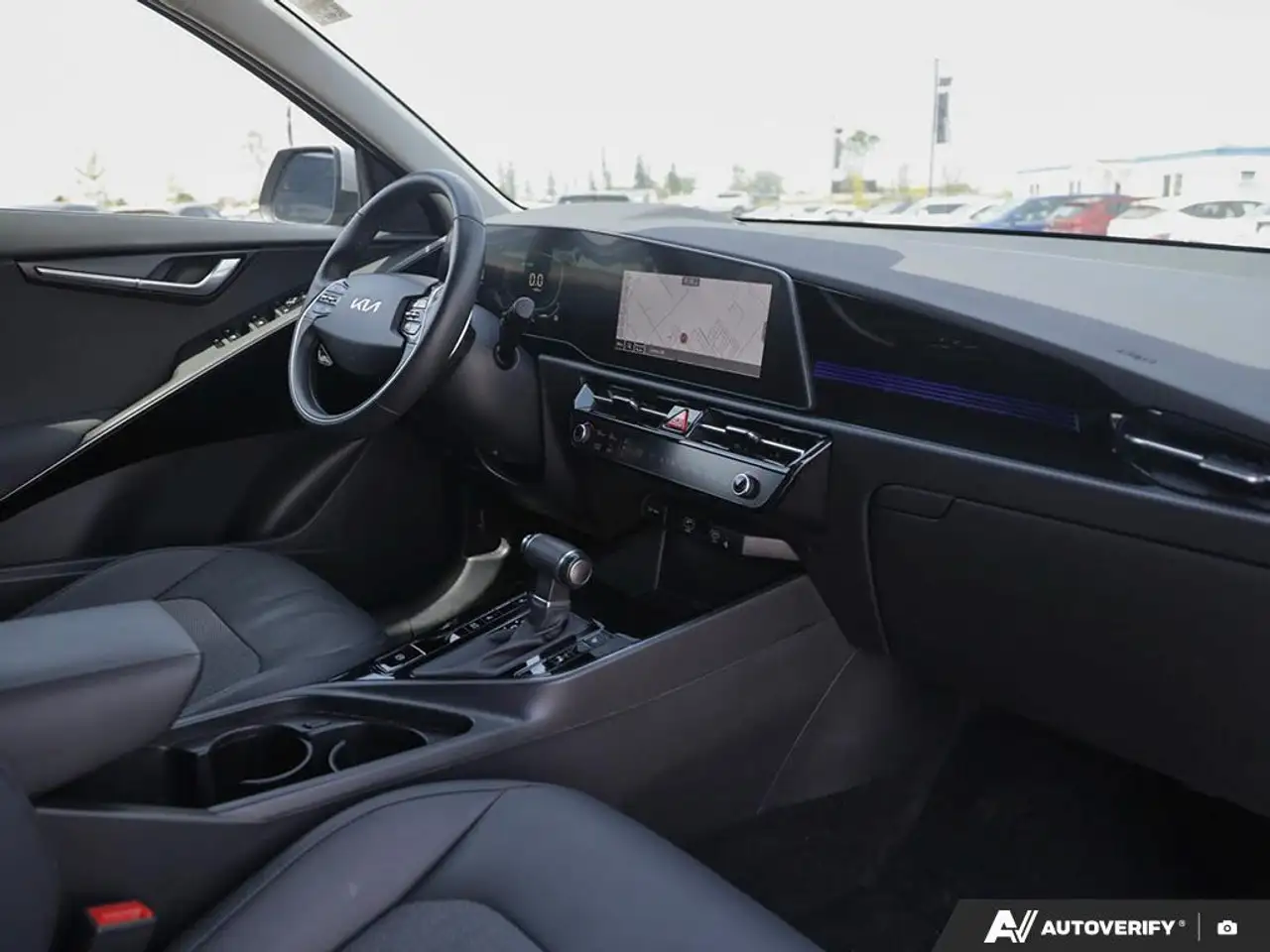 Kia Niro снимка Kia Niro