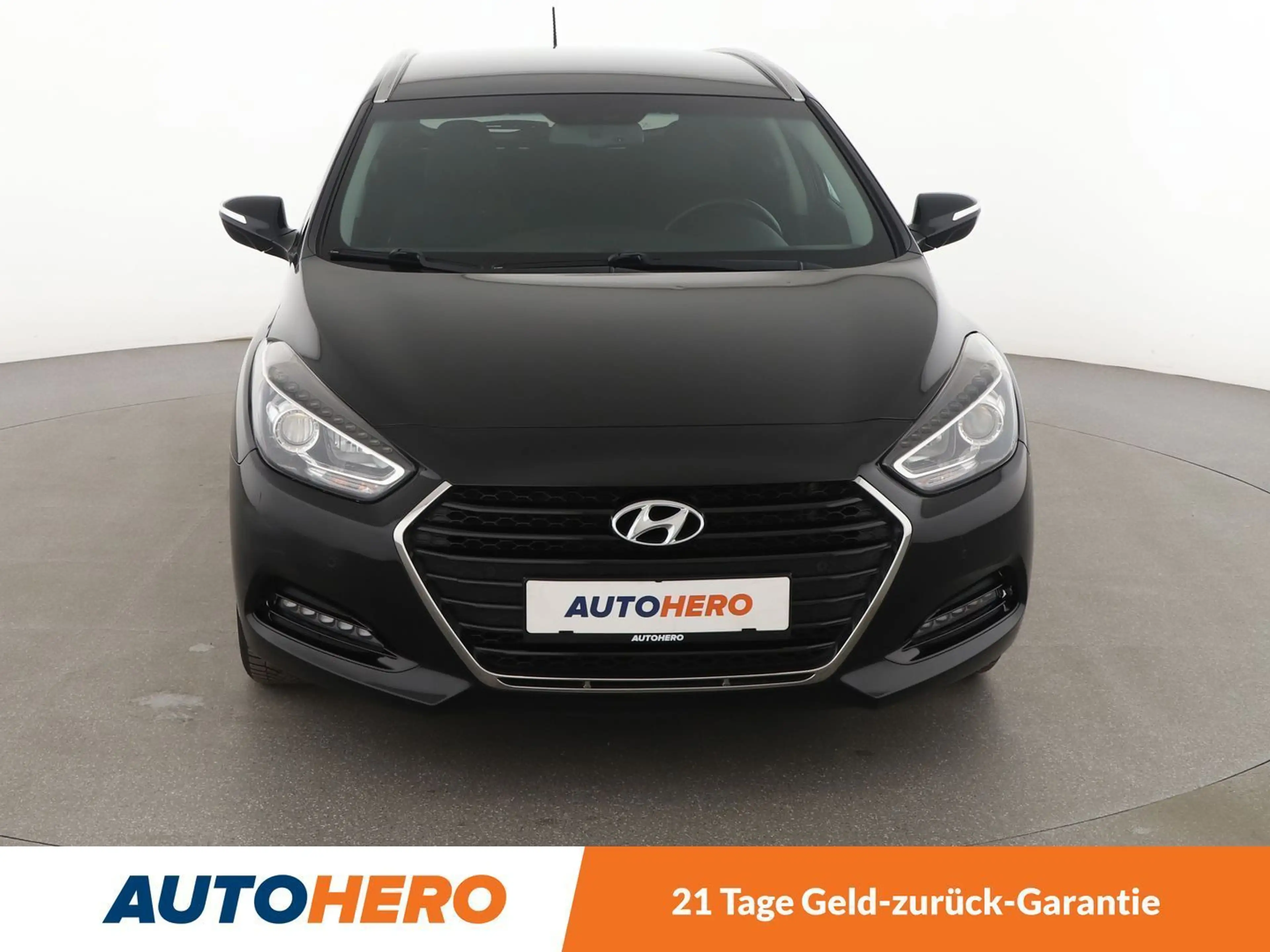 Hyundai i40 1.6 Trend Blue*TEMPO*PDC*SHZ*KLIMA*GARANTIE* — photo 9