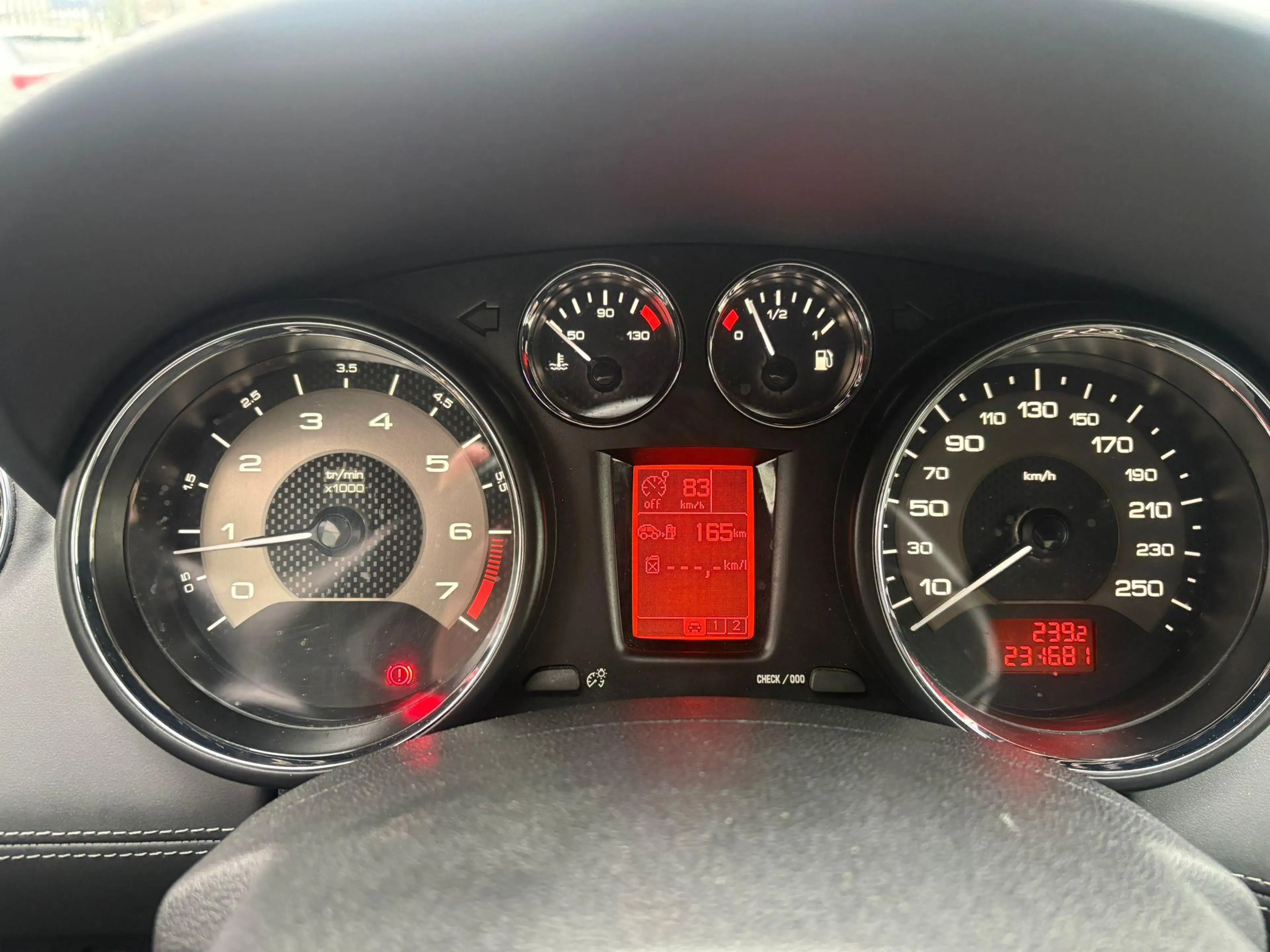Peugeot RCZ 1.6 THP Clima, radio, cruise, pdc achter — photo 12