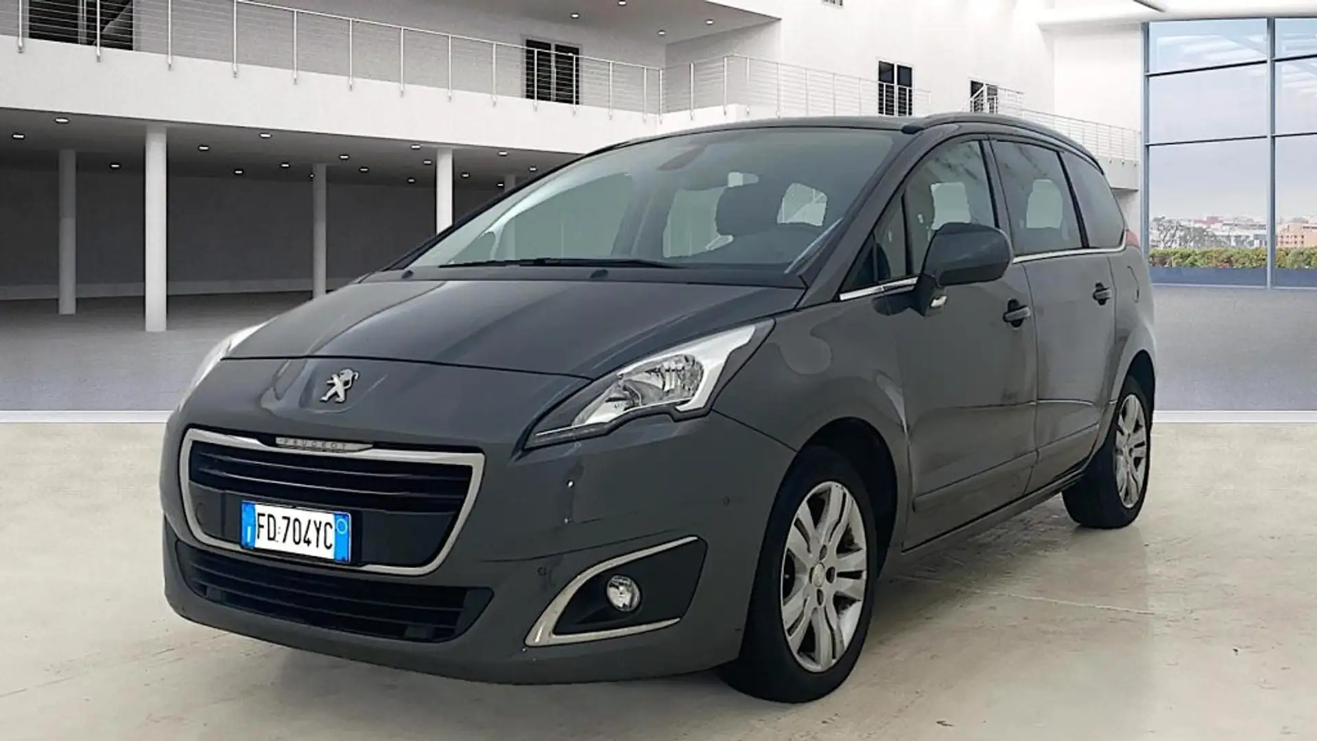 Peugeot 5008 2.0 bluehdi Allure navi s&s 150cv 7p.ti Zwart - 1