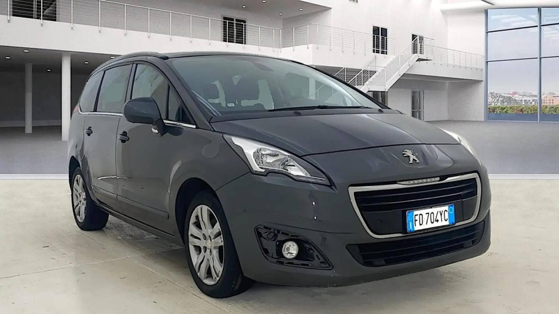 Peugeot 5008 2.0 bluehdi Allure navi s&s 150cv 7p.ti Zwart - 2