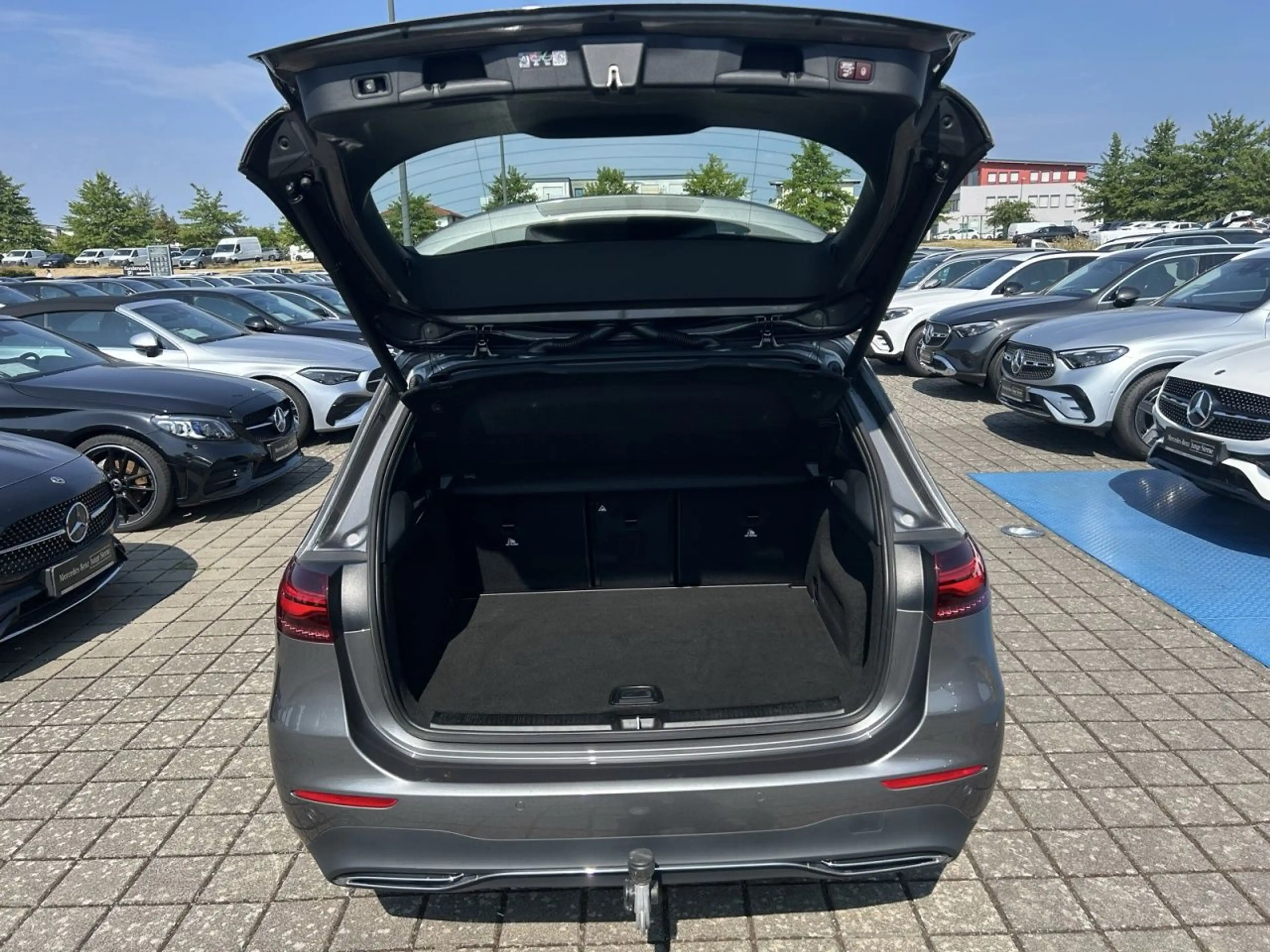Mercedes-Benz B 200 PROGRESSIVE+TOTW+AMBIENTE+AHK+DISTRONIC — photo 10