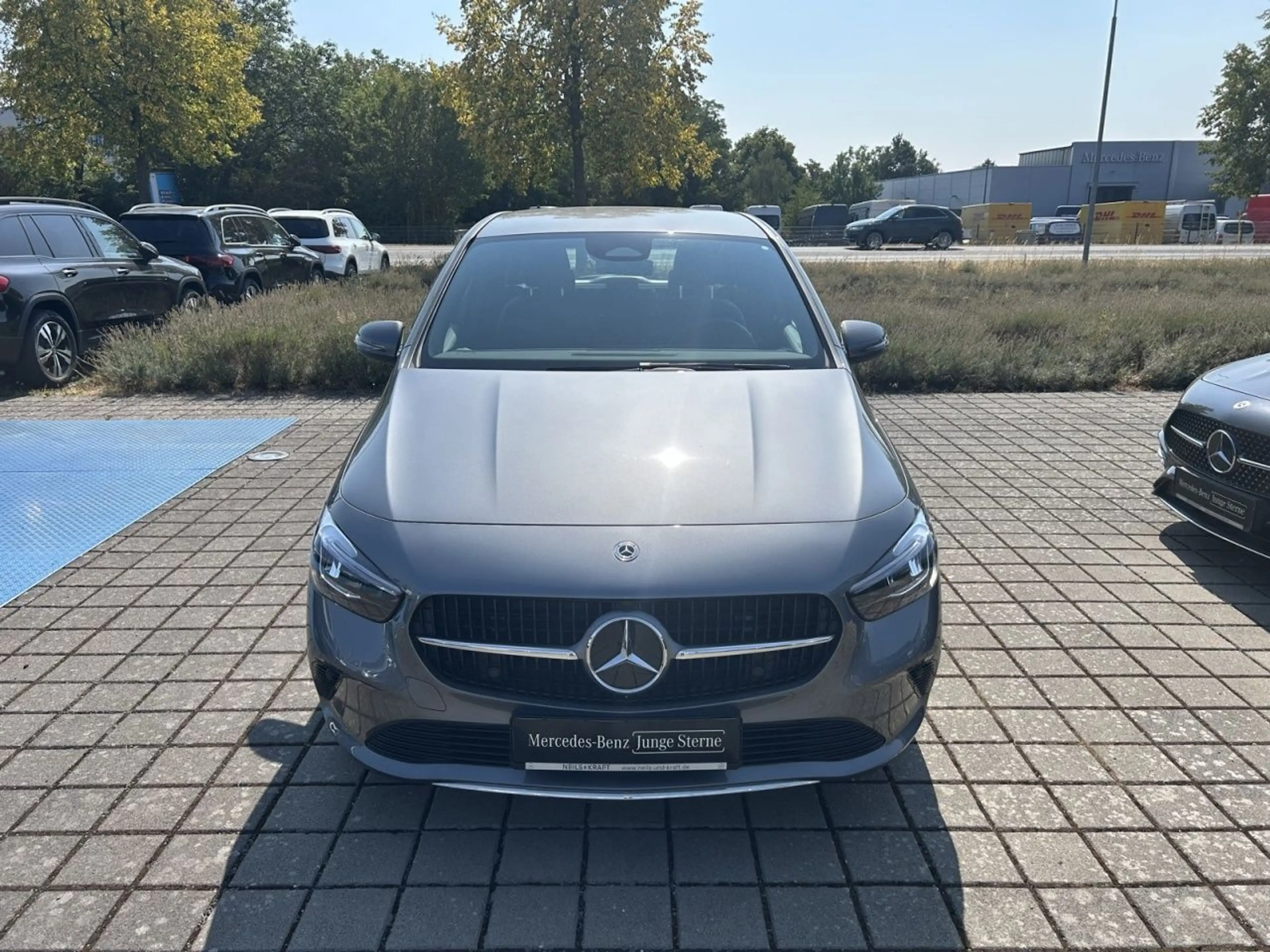 Mercedes-Benz B 200 PROGRESSIVE+TOTW+AMBIENTE+AHK+DISTRONIC — photo 3