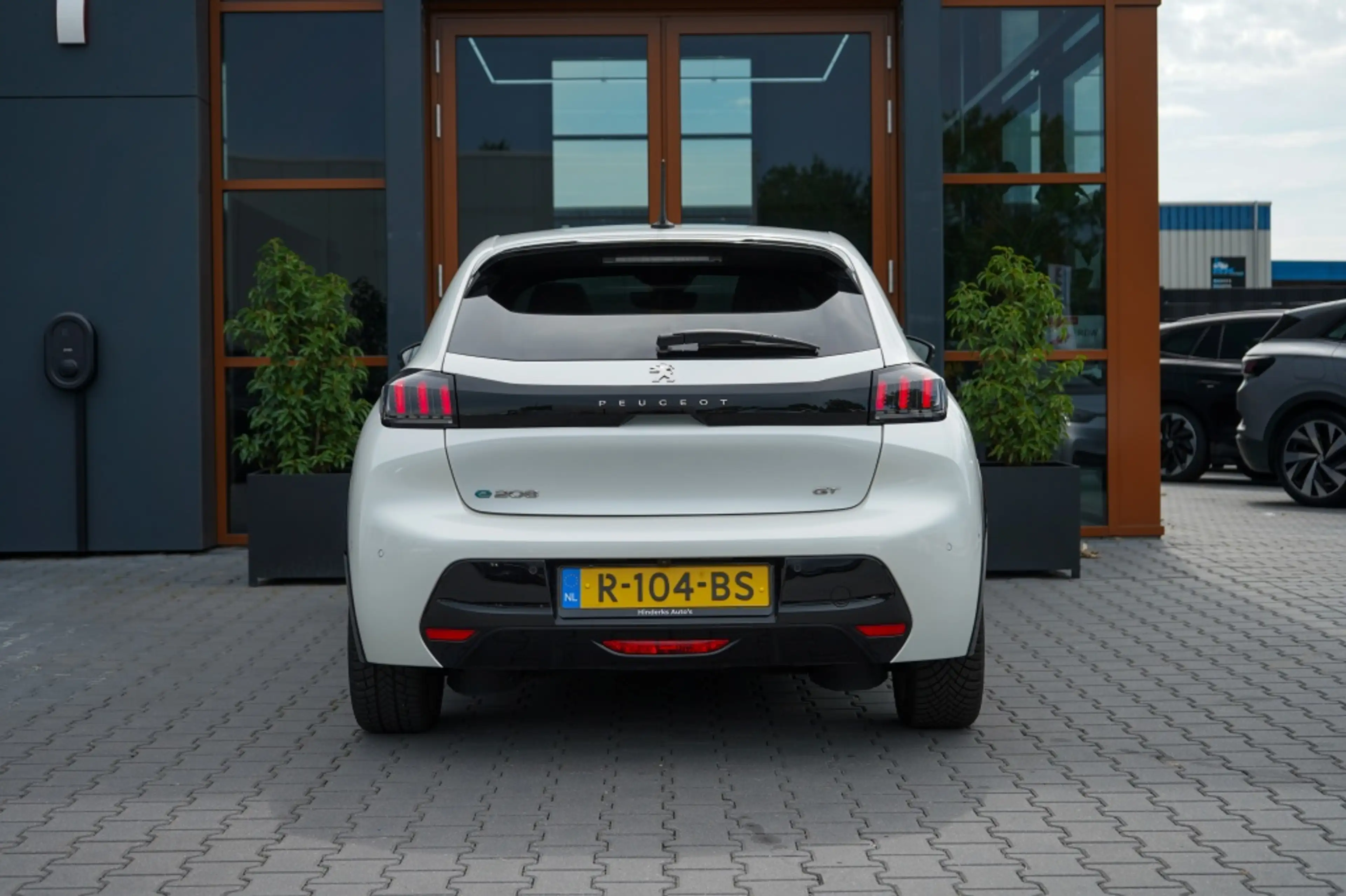 Peugeot e-208 GT Pack 50 kWh | 91,56% SOH | Pano | Stoelverwarmi — photo 9