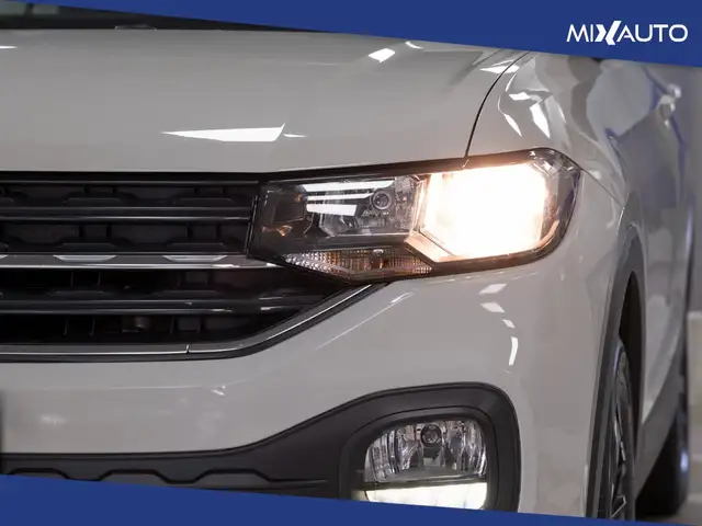 Volkswagen T-Cross view 10