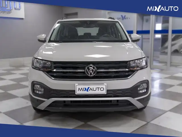 Volkswagen T-Cross view 2