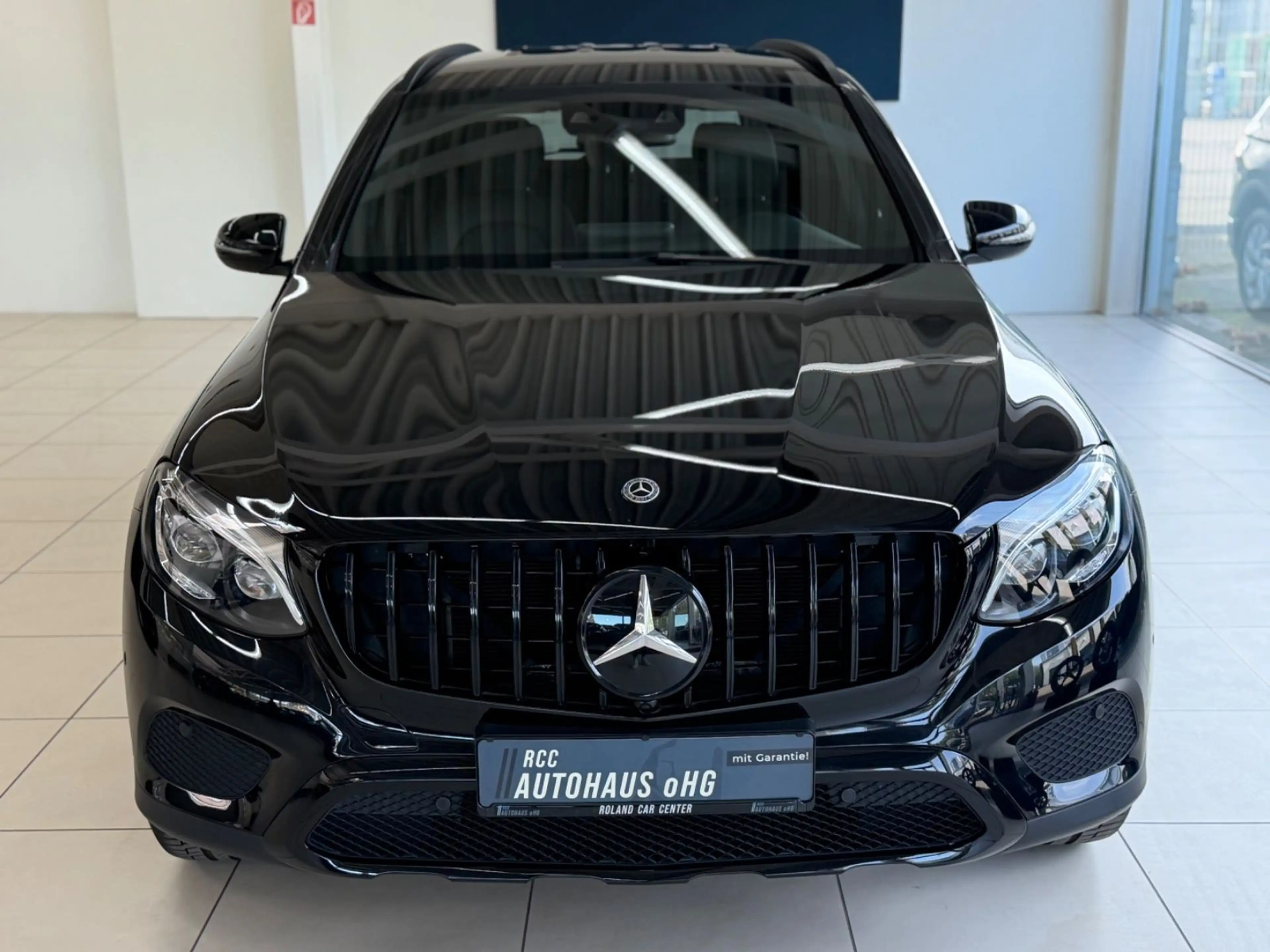 Mercedes-Benz GLC 250 d AMG 4Matic AHK Burm Distr — photo 3