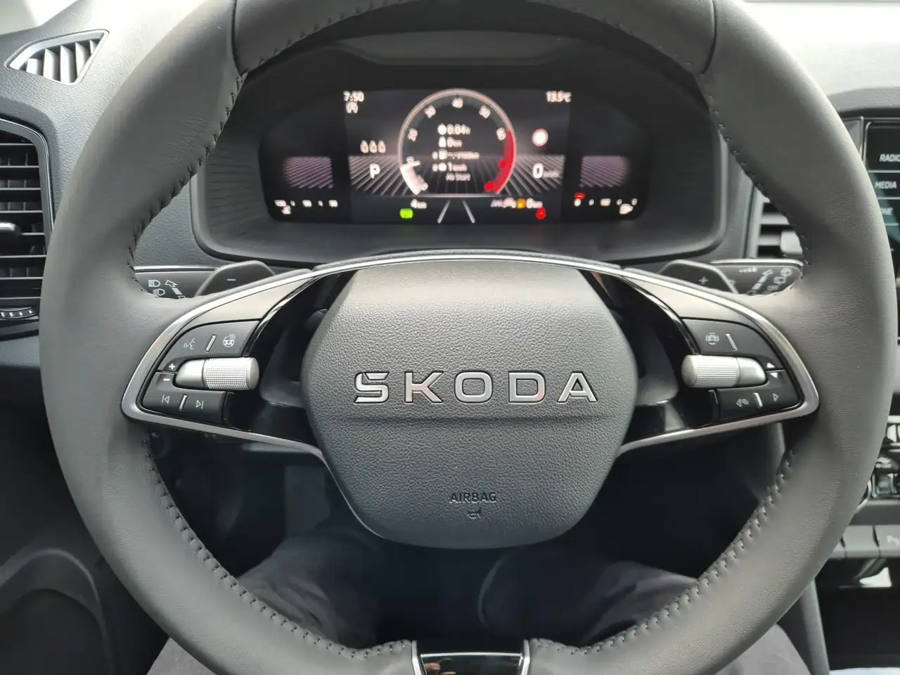 Skoda Karoq 2026 — фото 15