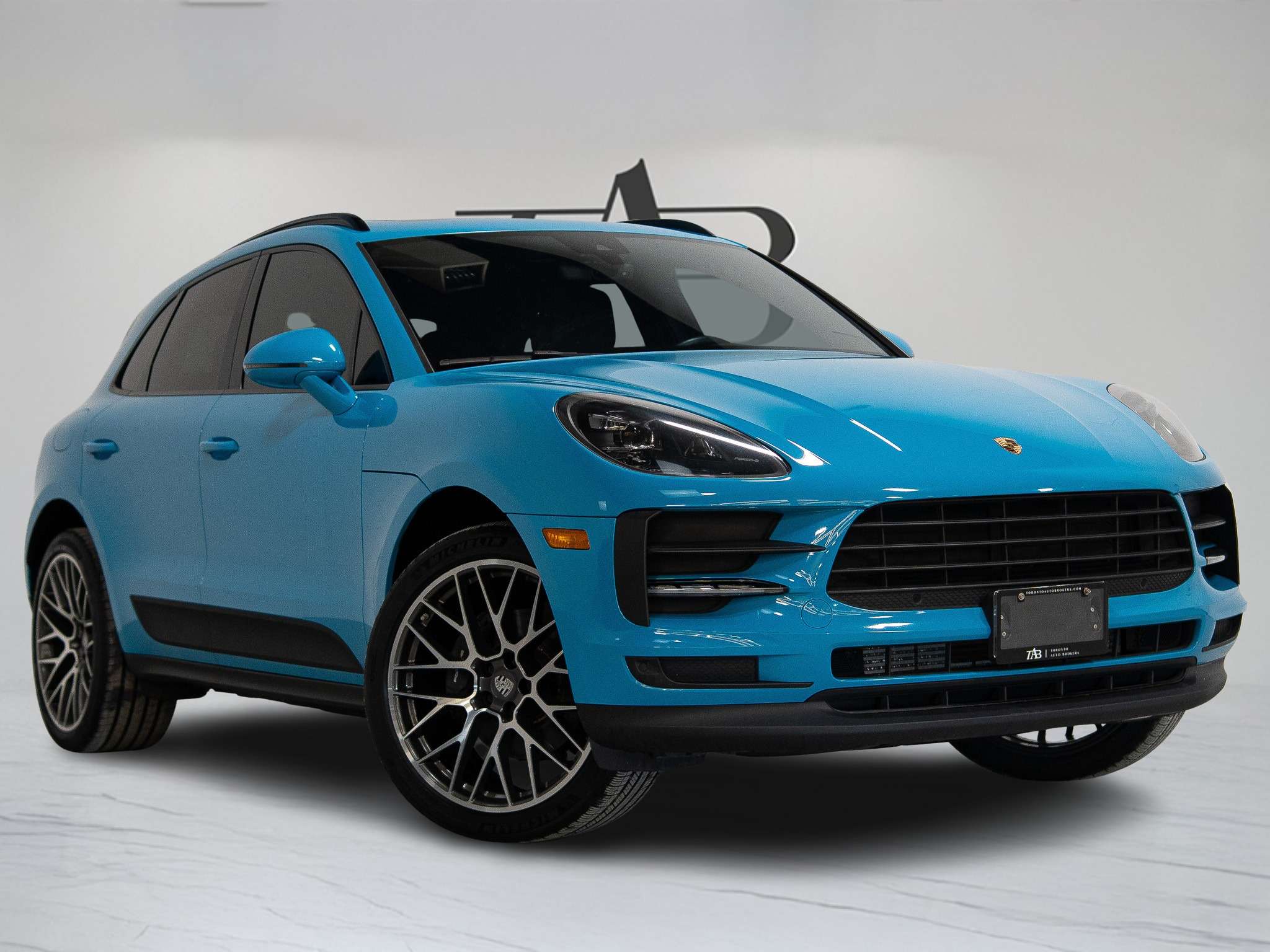 2019 Porsche Macan PREMIUM PLUS PKG | BOSE | PANO | 21 IN RS WHEELS alt 2