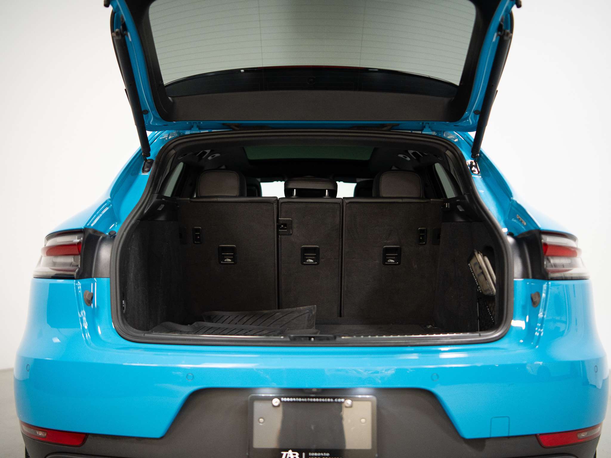2019 Porsche Macan PREMIUM PLUS PKG | BOSE | PANO | 21 IN RS WHEELS thumb 10