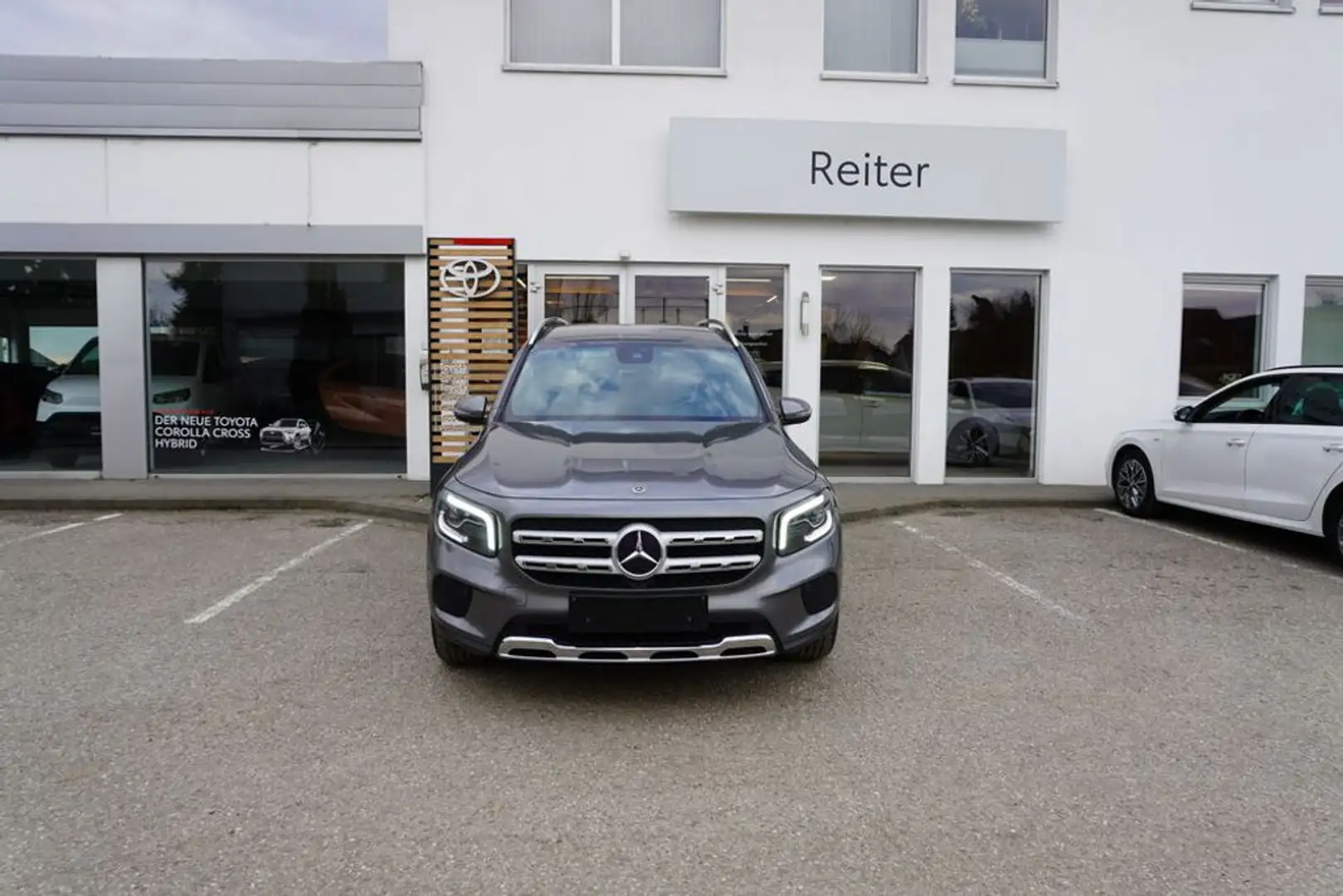 Mercedes-Benz GLB 180 d Aut. *LED*KAMERA*LEDER* Grau - 1