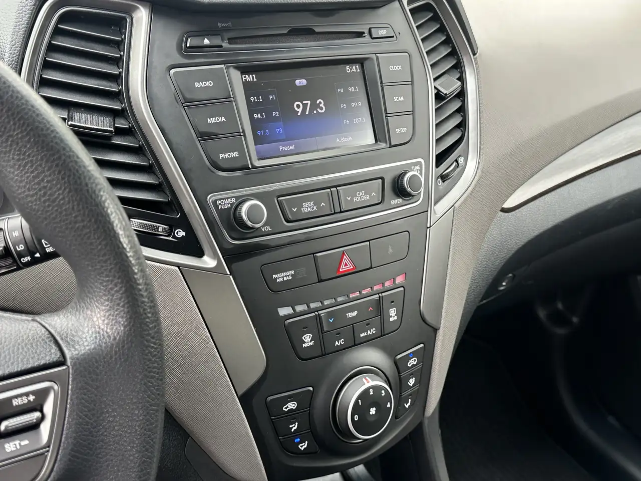 Hyundai SANTA FE снимка Hyundai SANTA FE