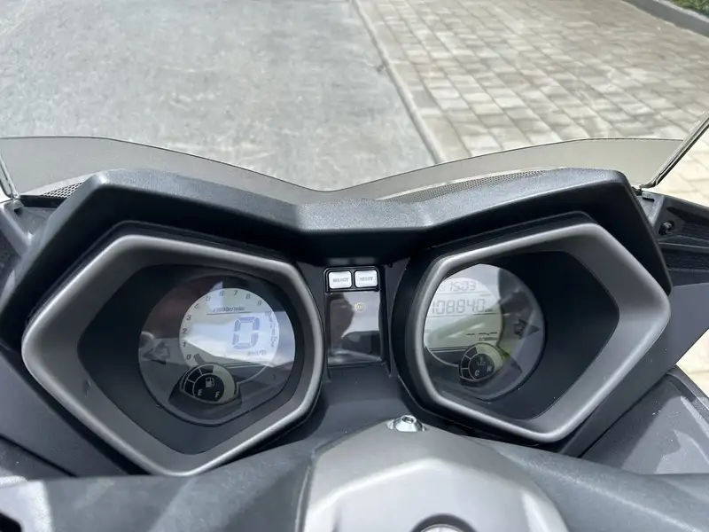 Yamaha XMAX 125 - foto 7