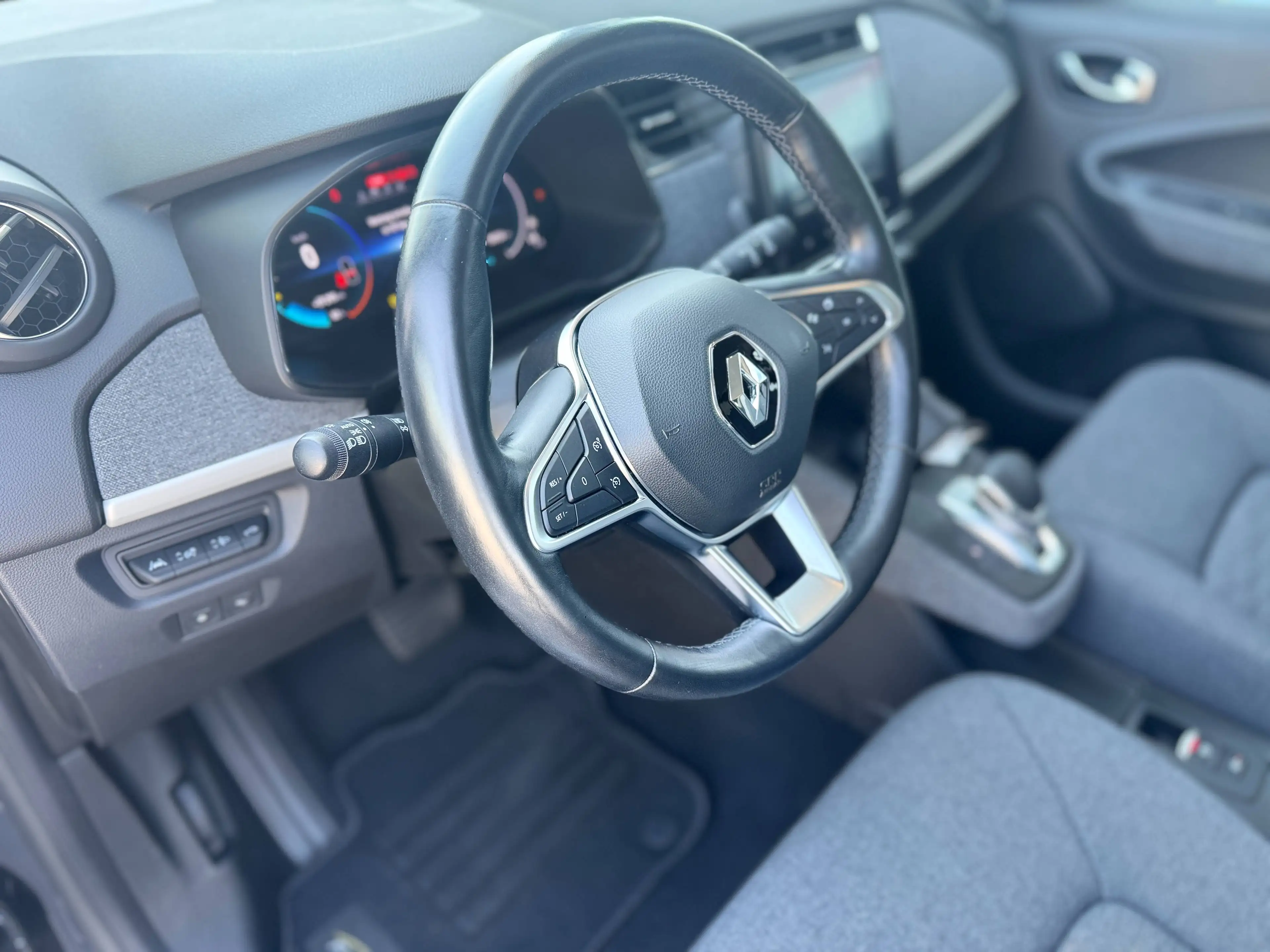 Renault ZOE Evolution R110 Z.E. 50 CCS — photo 3