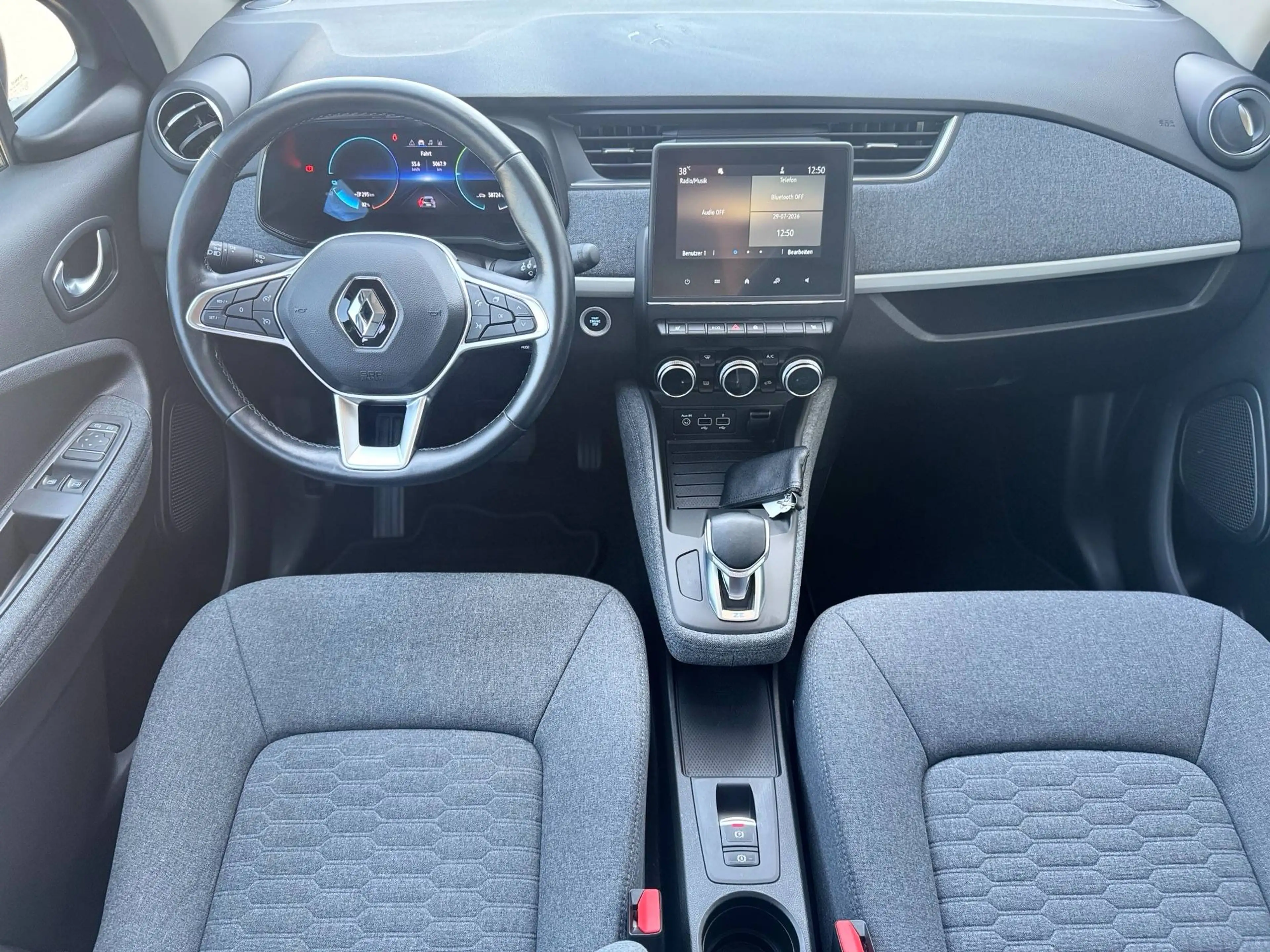 Renault ZOE Evolution R110 Z.E. 50 CCS — photo 10