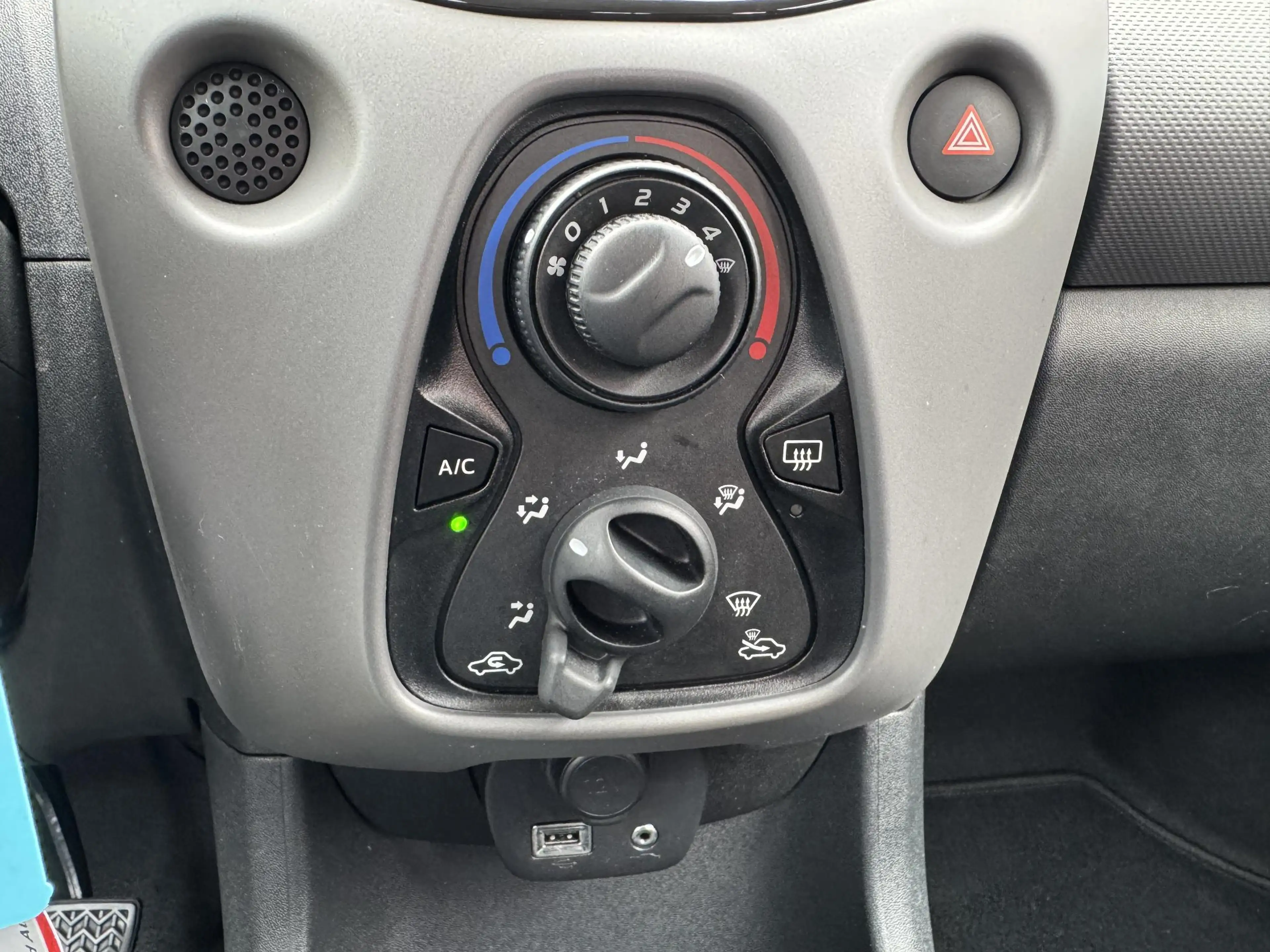 Peugeot 108 1.0 Active / 100% Onderhoud / 1e Eig / Geen Import — photo 26