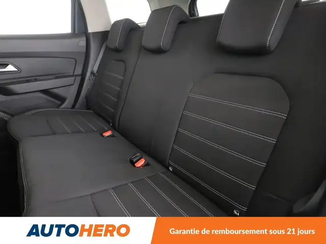 Dacia Duster view 14