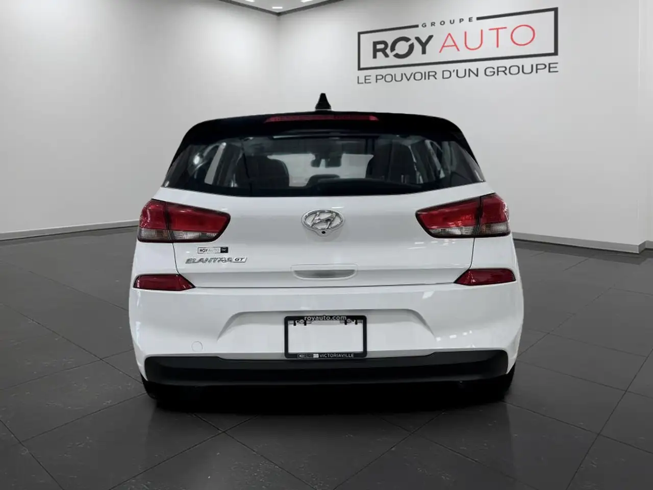 Hyundai ELANTRA снимка Hyundai ELANTRA