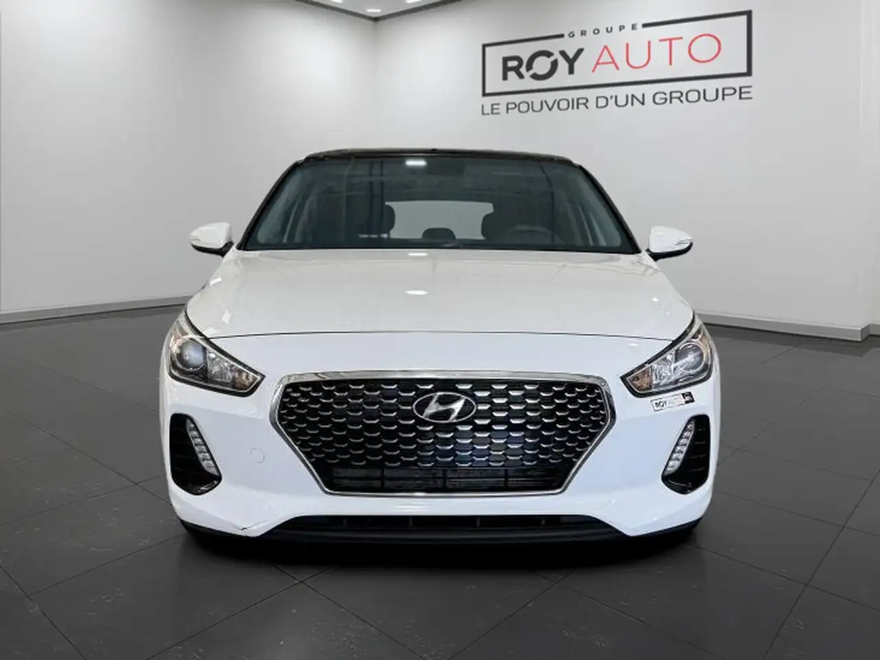 Hyundai ELANTRA снимка Hyundai ELANTRA