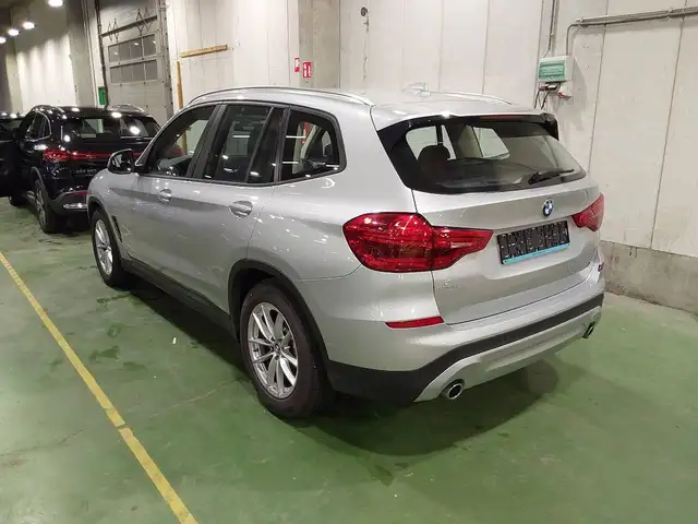 BMW X3 view 2