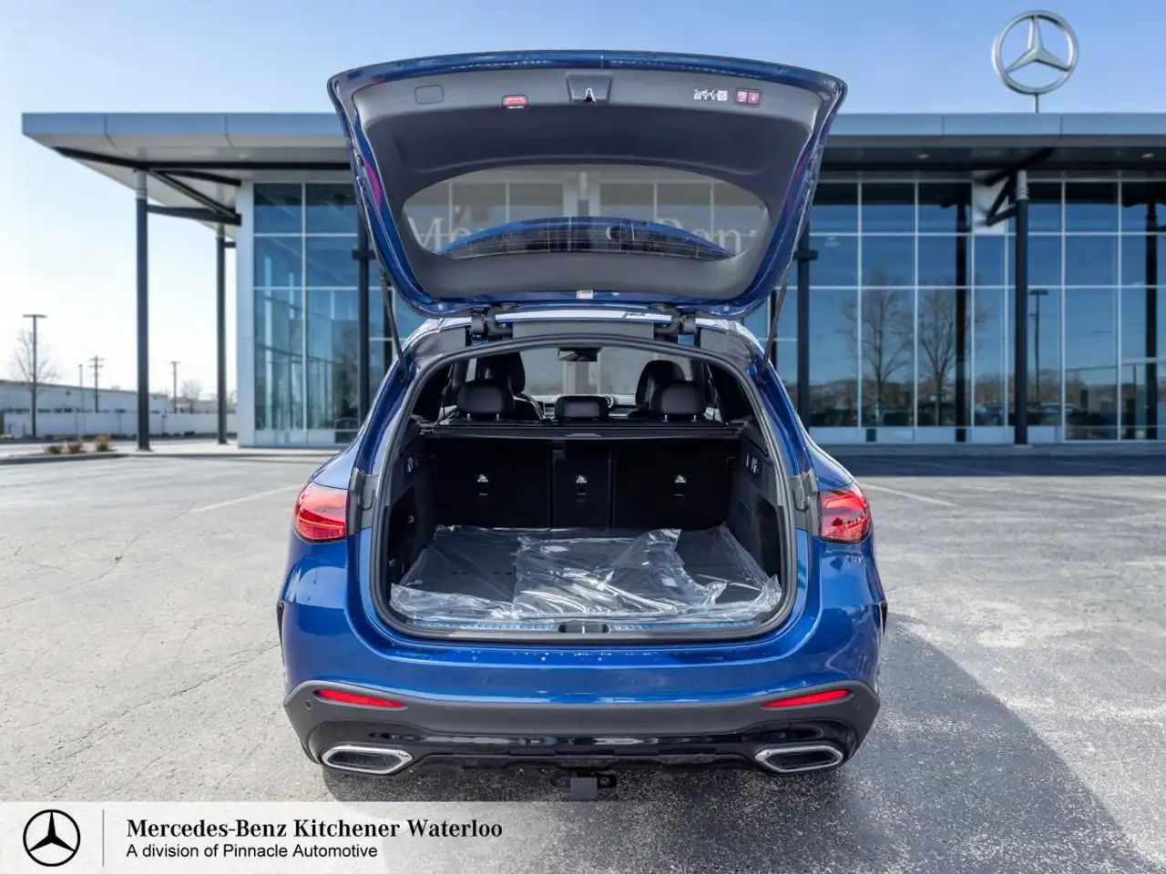 Mercedes-Benz GLC снимка Mercedes-Benz GLC