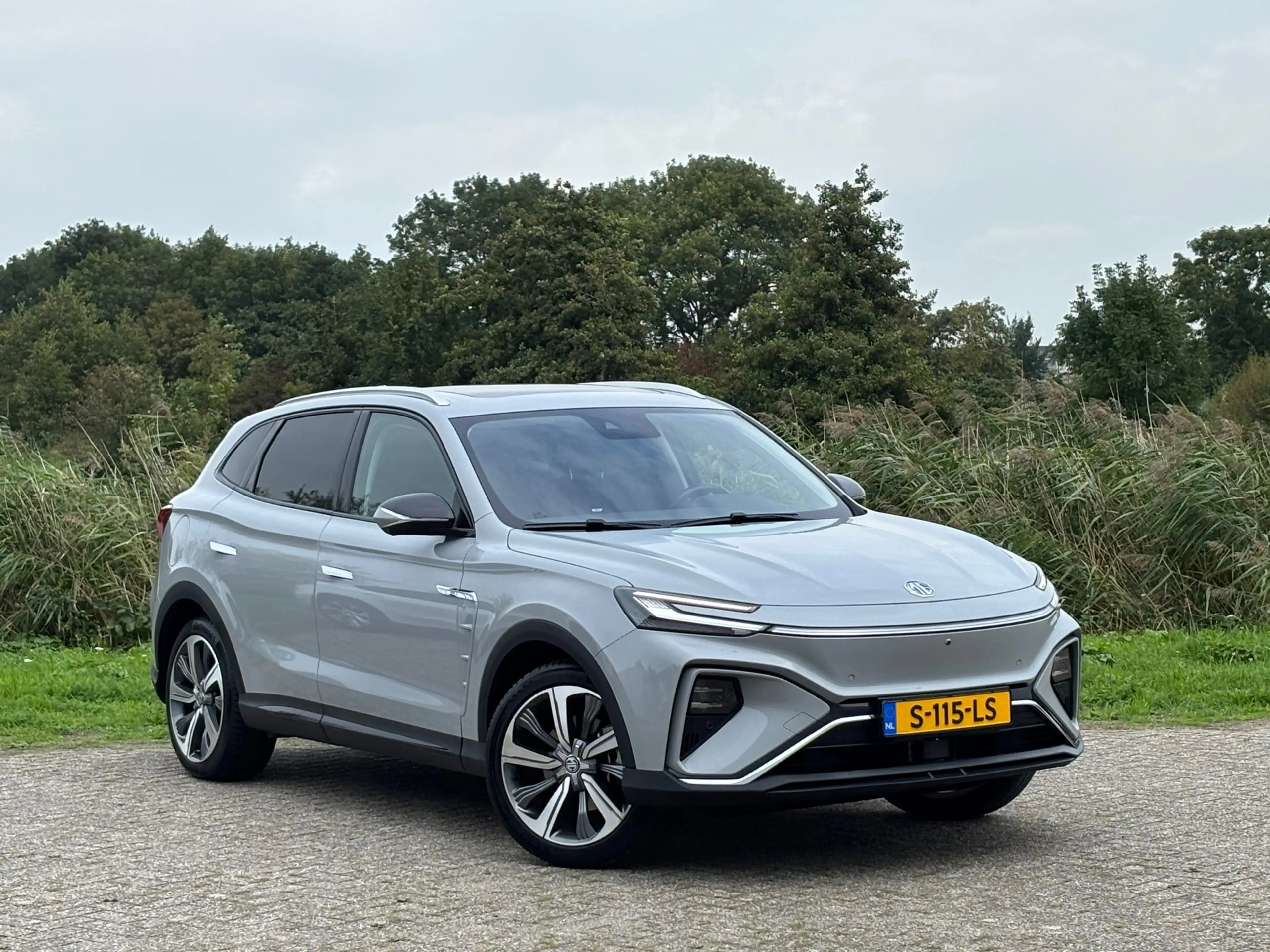 MG Marvel R Luxury 70 kWh - Pearl White/Zwart Leder - Carplay/ — photo 2