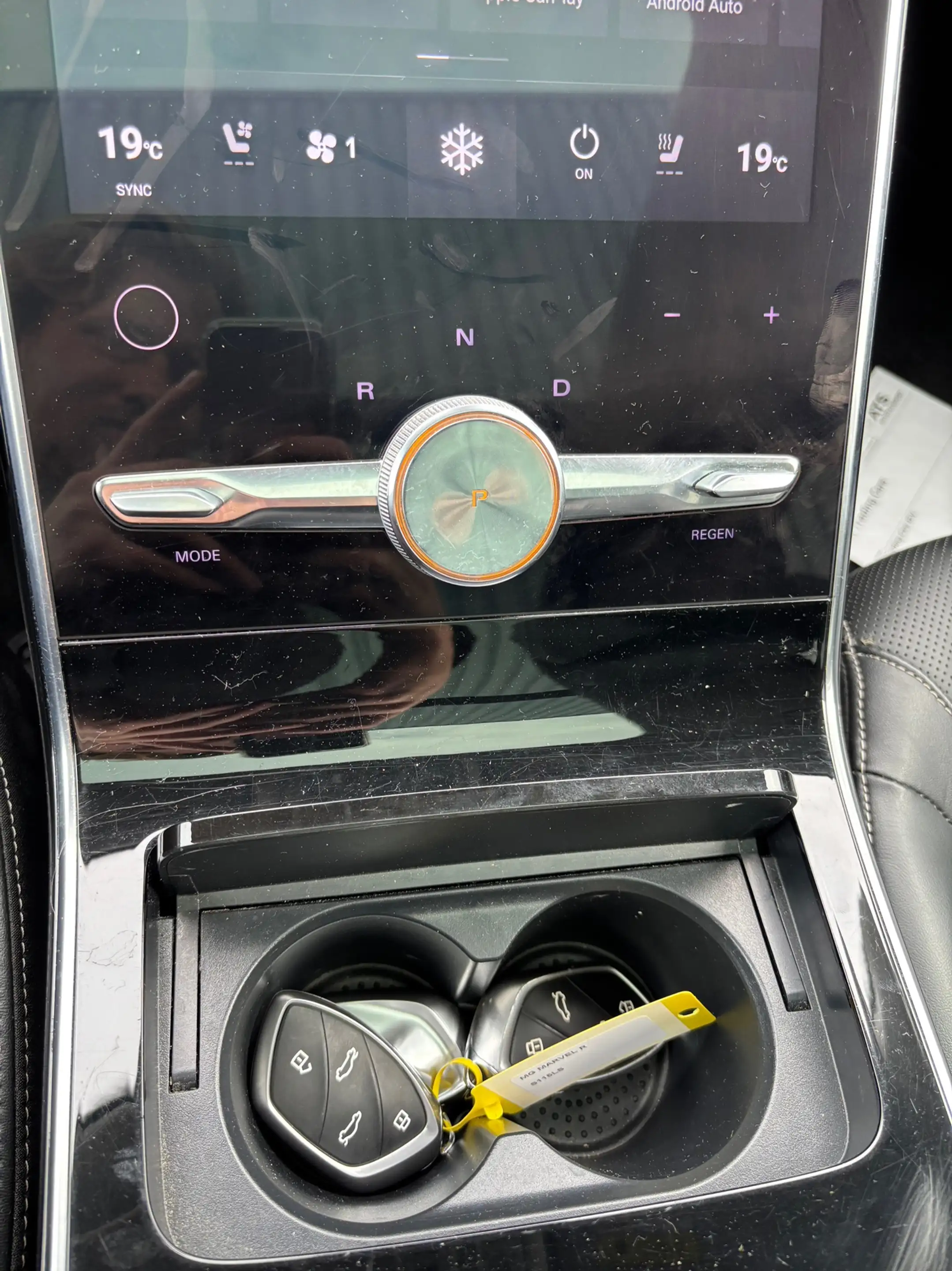 MG Marvel R Luxury 70 kWh - Pearl White/Zwart Leder - Carplay/ — photo 13