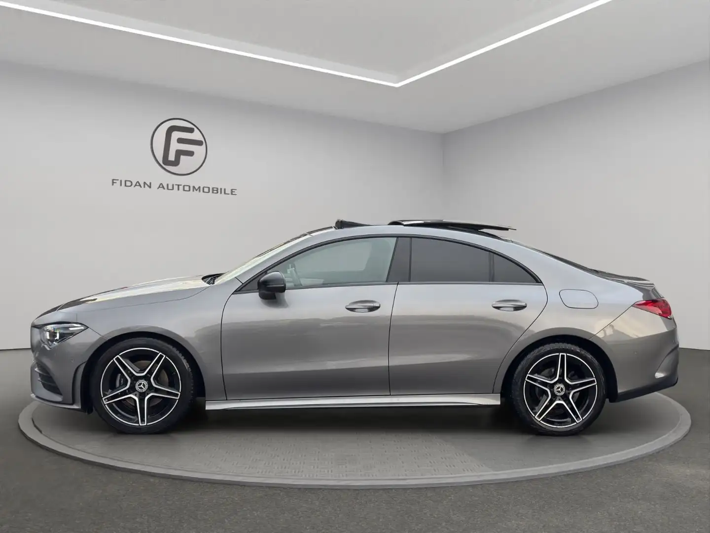 Mercedes-Benz CLA 180 d AMG-Line*Pano*Ambiente*Kamera*LED*Night Grau - 2