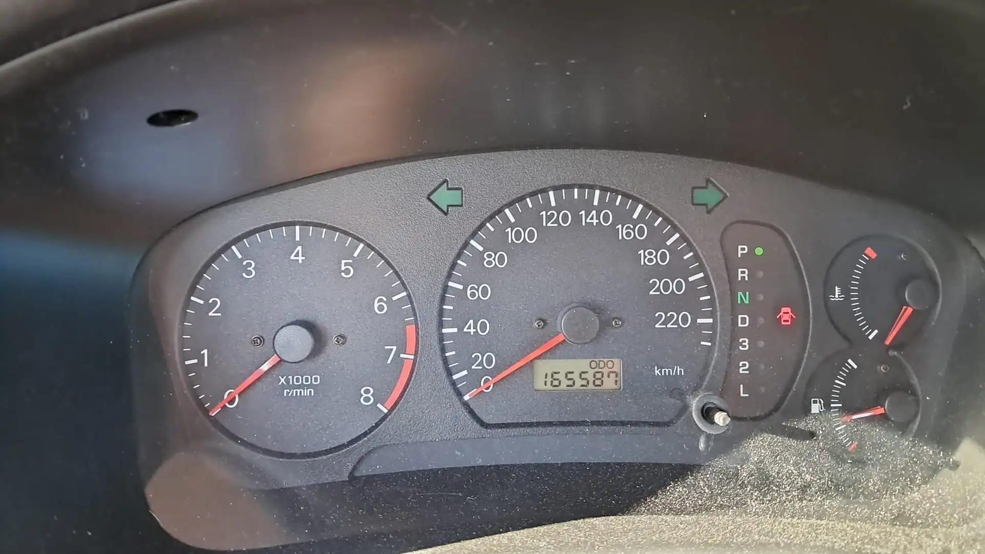 Mitsubishi Colt Colt 1500 Automatik GLXi Серебристый - 1