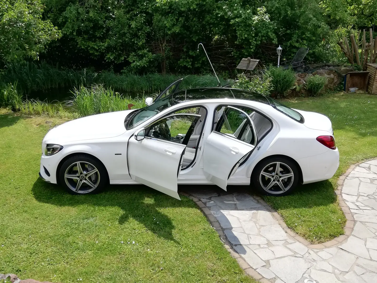 Mercedes-Benz C 350 C 350 e 7G-TRONIC AMG Line Blanc - 1