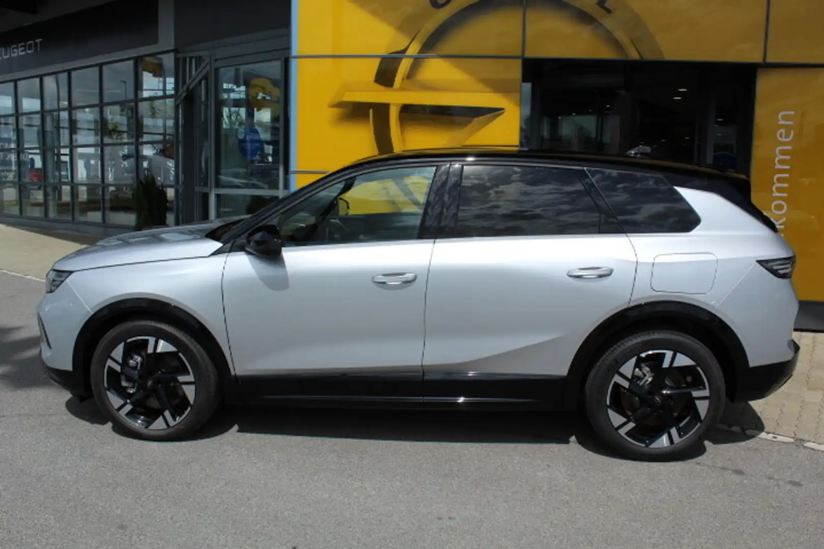 Opel Grandland 1,6 PHEV 21kWh GS Aut. Silber - 2