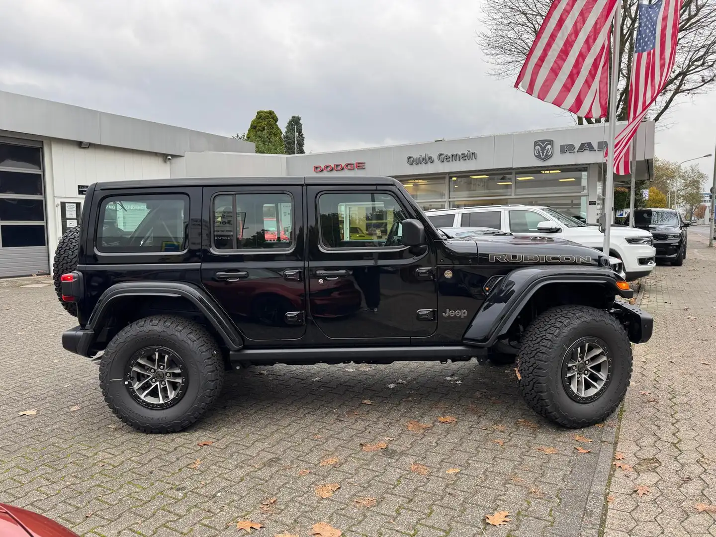 Jeep Wrangler Unlimited Rubicon 392 Facelift Modell 6.4l V8 HEMI Schwarz - 2
